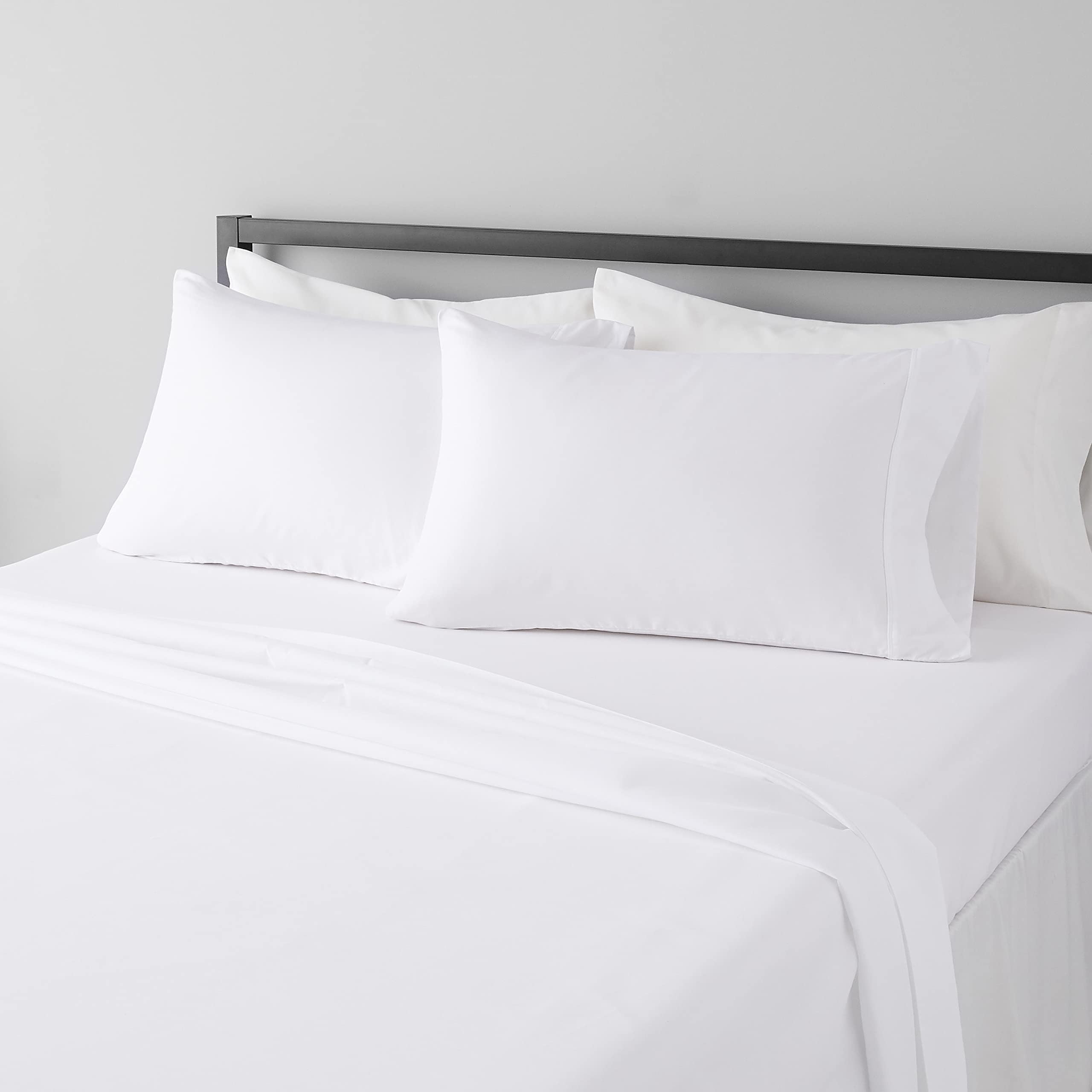 Amazon Basics Breathable, Wrinkle Free Lightweight Microfiber 4-Piece Bed Sheet Set with 14-Inch Deep Pockets, Includes Comfortable Pillowcases, Queen, Peachy Coral, Solid