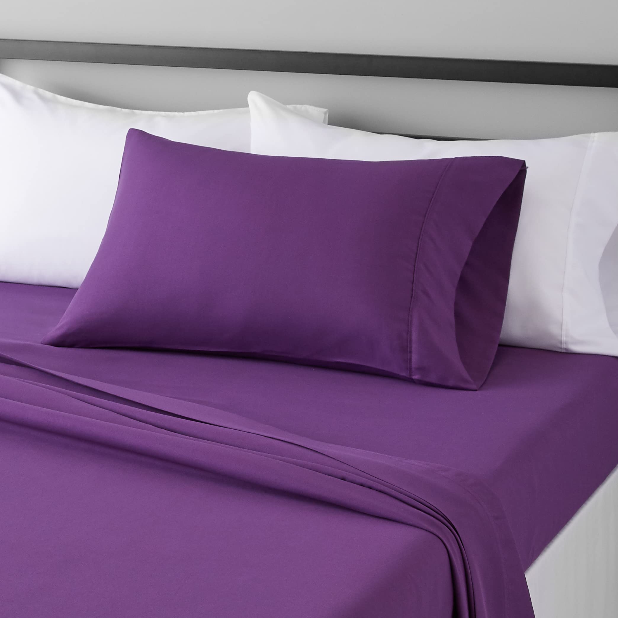 Amazon Basics Breathable, Wrinkle Free Lightweight Microfiber 4-Piece Bed Sheet Set with 14-Inch Deep Pockets, Includes Comfortable Pillowcases, Queen, Peachy Coral, Solid