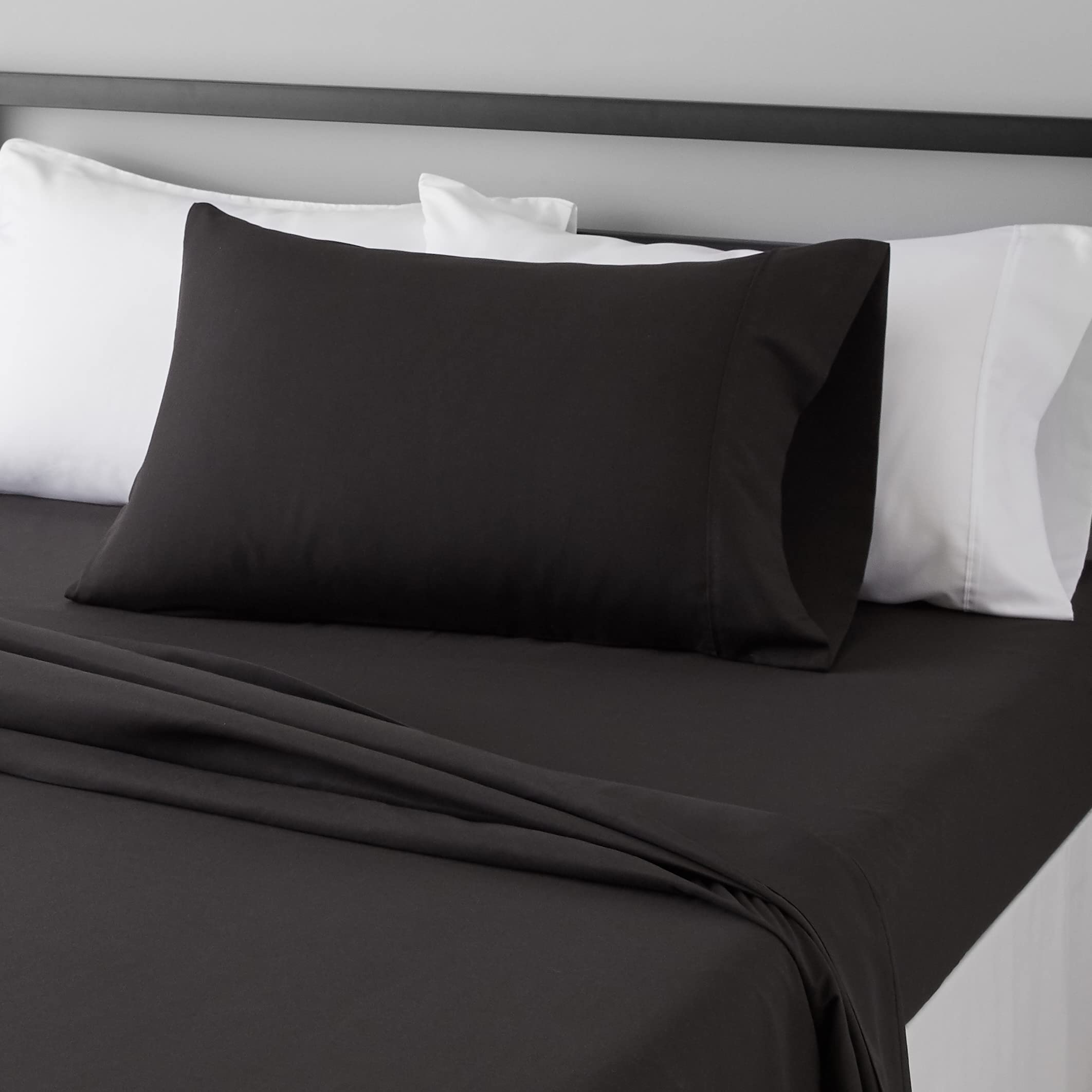 Amazon Basics Breathable, Wrinkle Free Lightweight Microfiber 4-Piece Bed Sheet Set with 14-Inch Deep Pockets, Includes Comfortable Pillowcases, Queen, Peachy Coral, Solid