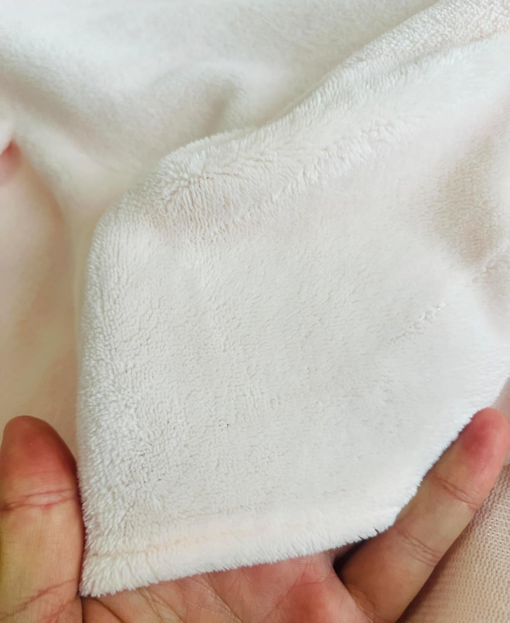 ZaneLyon Ultra-Soft Coral Fleece Bed Sheet, Thick Warm Flannel Flat Sheet for Winter, Perfect for Bedroom