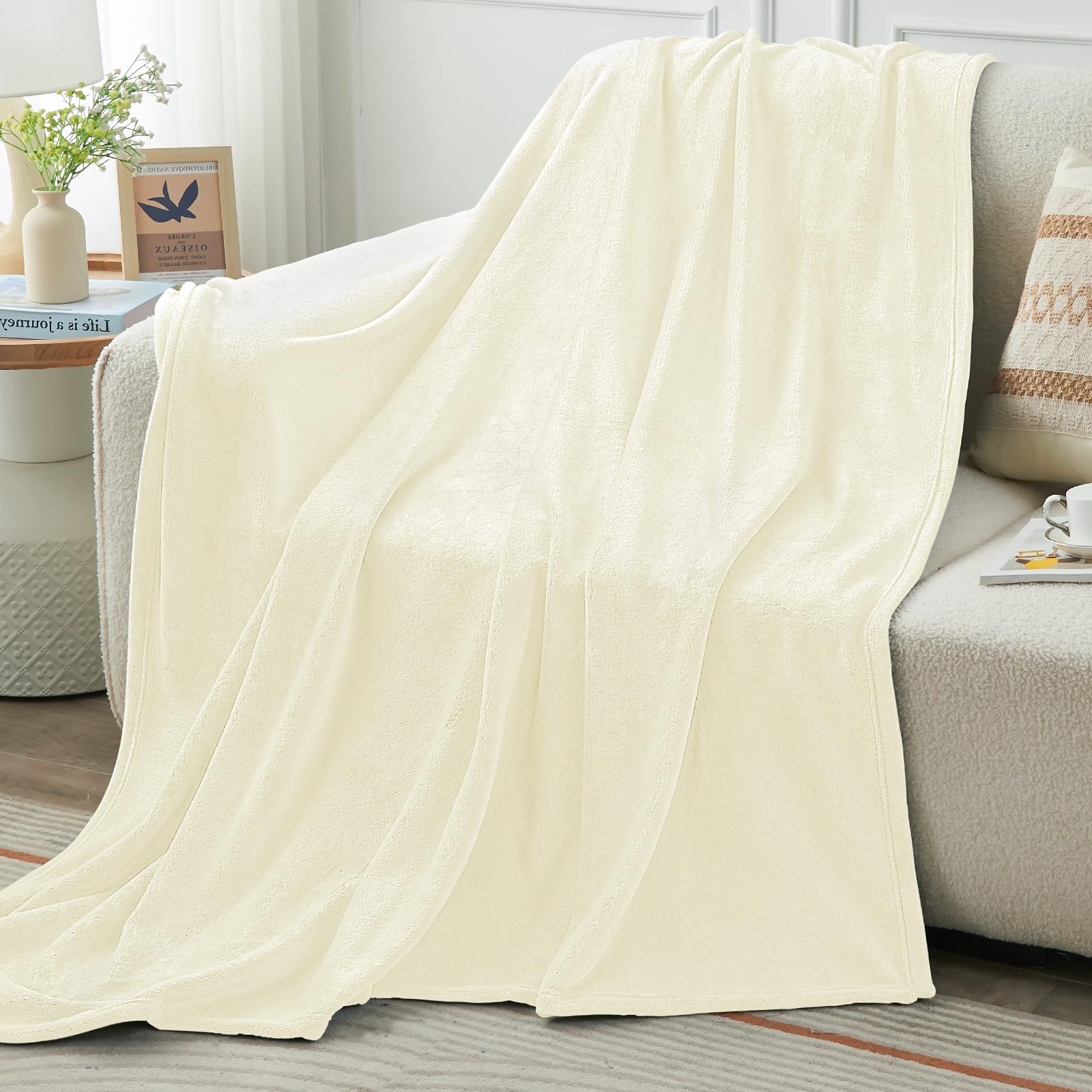 KMUSET Fleece Blanket Twin Size Coral Lightweight Super Soft Cozy Luxury Bed Blanket Microfiber