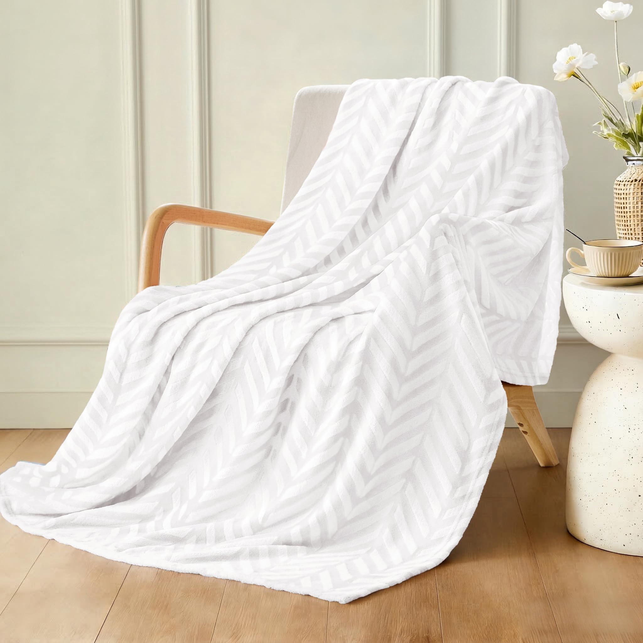 Whale Flotilla Flannel Fleece Throw Blanket for Couch Sofa Bed, Lightweight Breathable Soft Throws Plush Fluffy Chevron Design Decorative Blankets for All Season, 50x60 Inch, Coral