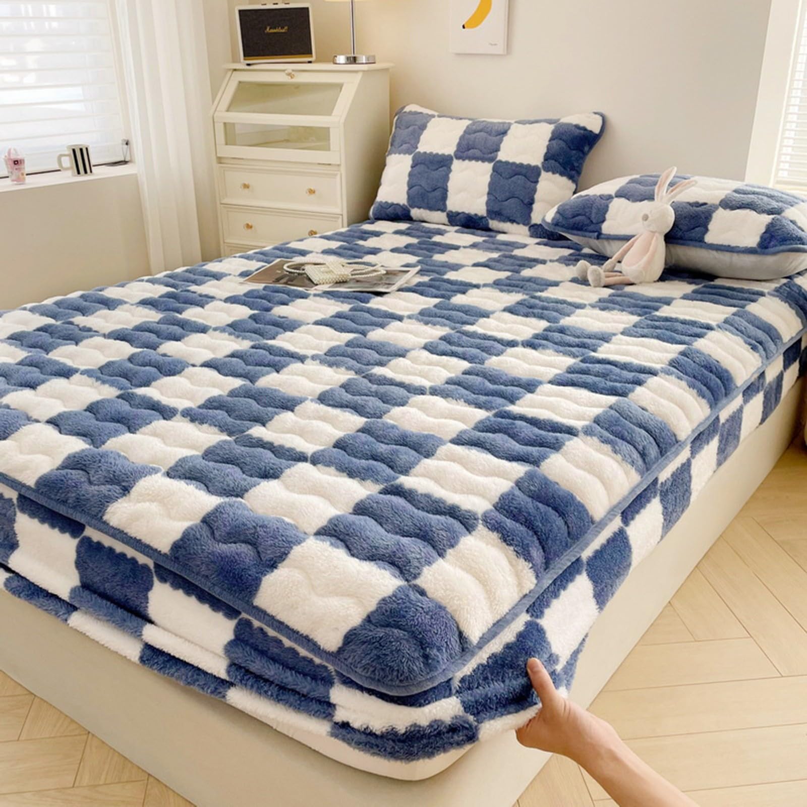 Coral Fleece Fitted Sheet with Two Pillowcases,Queen Size Super Soft Warm Plush Bed Sheets,12" Deep Pocket Single/Double Sheet,Suitable for Any Mattress(E,200x220cm)