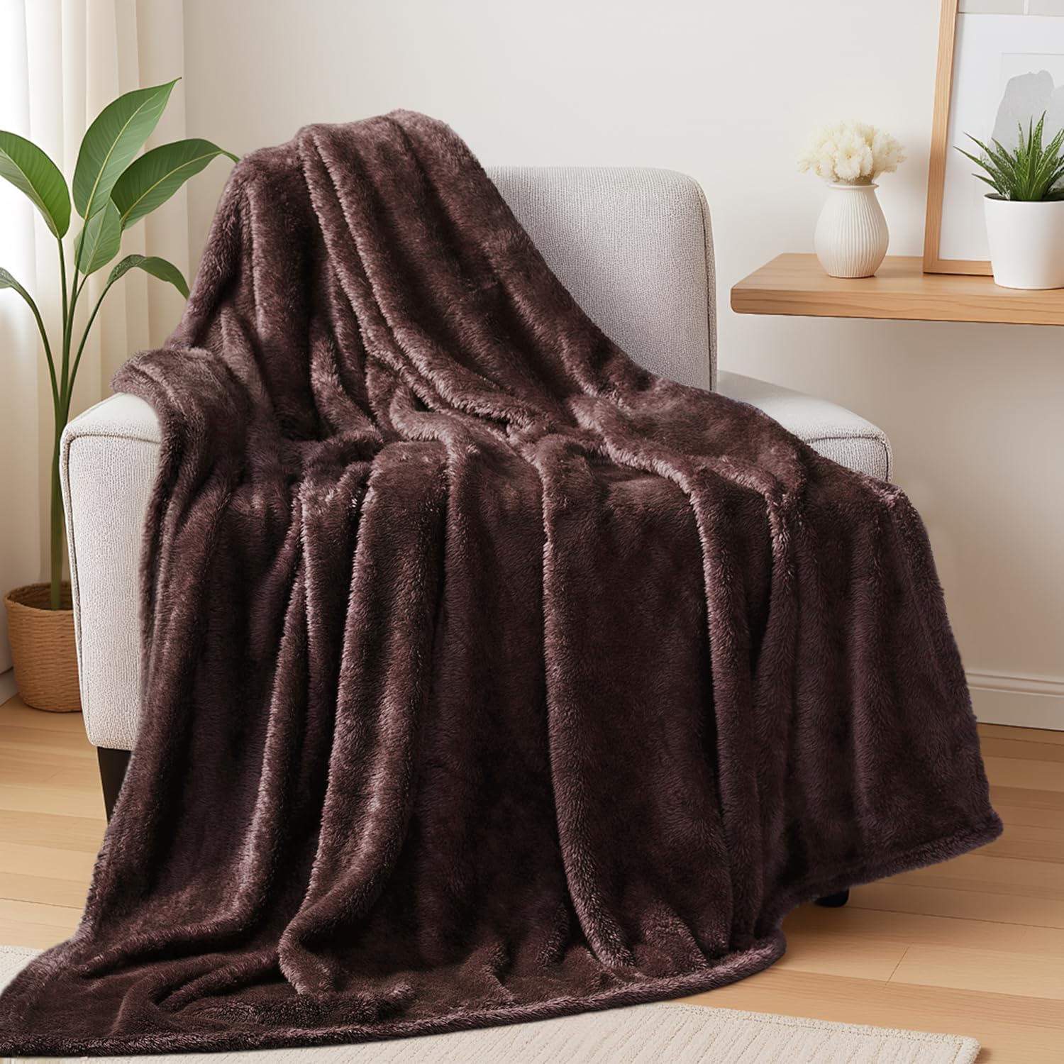 Exclusivo Mezcla Plush Fuzzy Fleece Throw Blanket Extra Large, Super Soft, Fluffy and Warm Blankets for Couch, Bed, All Season Use (50x70 Inches, Pink)
