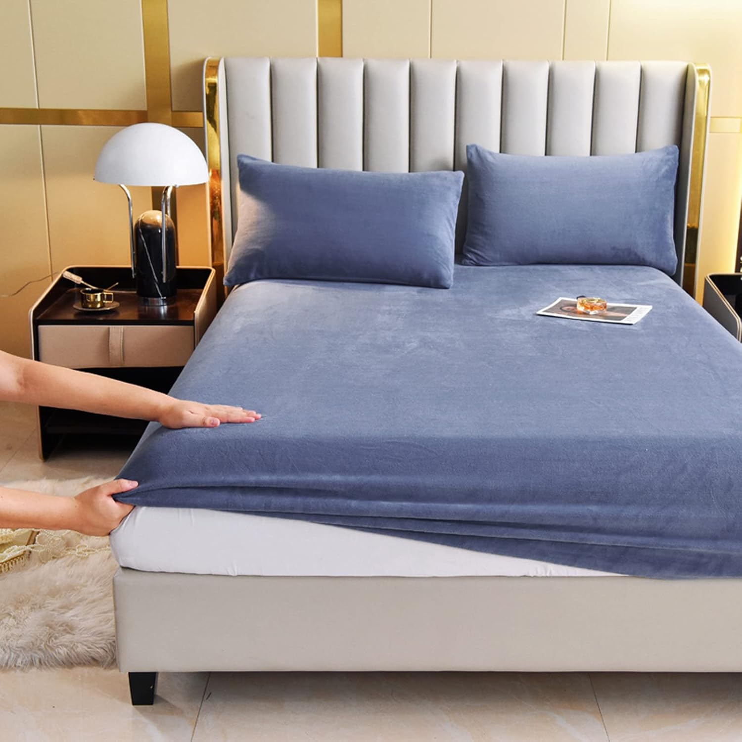 Velvet Fitted Sheet Full Size,Fleece Plush Bed Sheet Mattress Protector Cover with 15'' Deep Pocket Warm Fuzzy Bottom Sheet (Not Include Pillowcases)