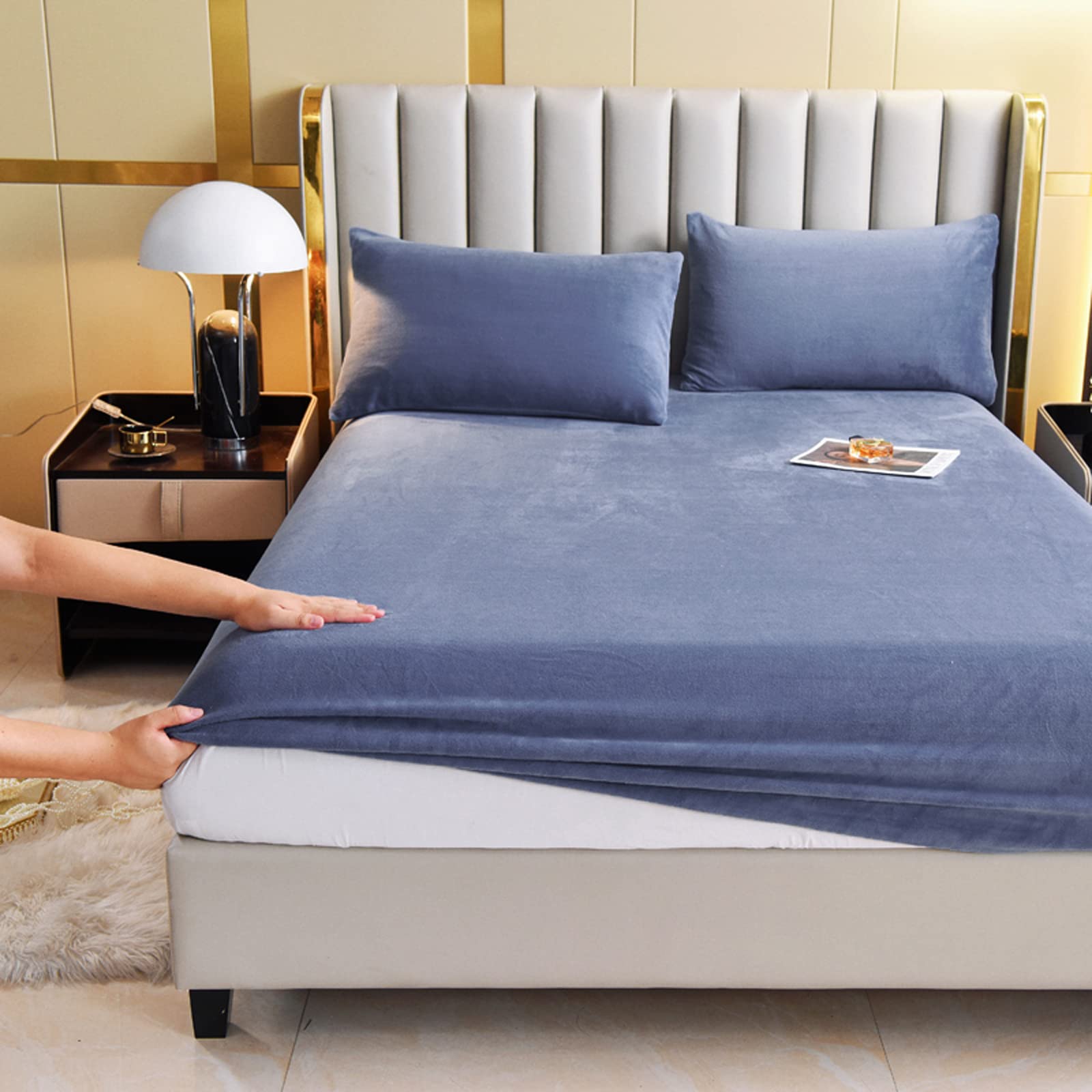 Velvet Fitted Sheet Full Size,Fleece Plush Bed Sheet Mattress Protector Cover with 15'' Deep Pocket Warm Fuzzy Bottom Sheet (Not Include Pillowcases)