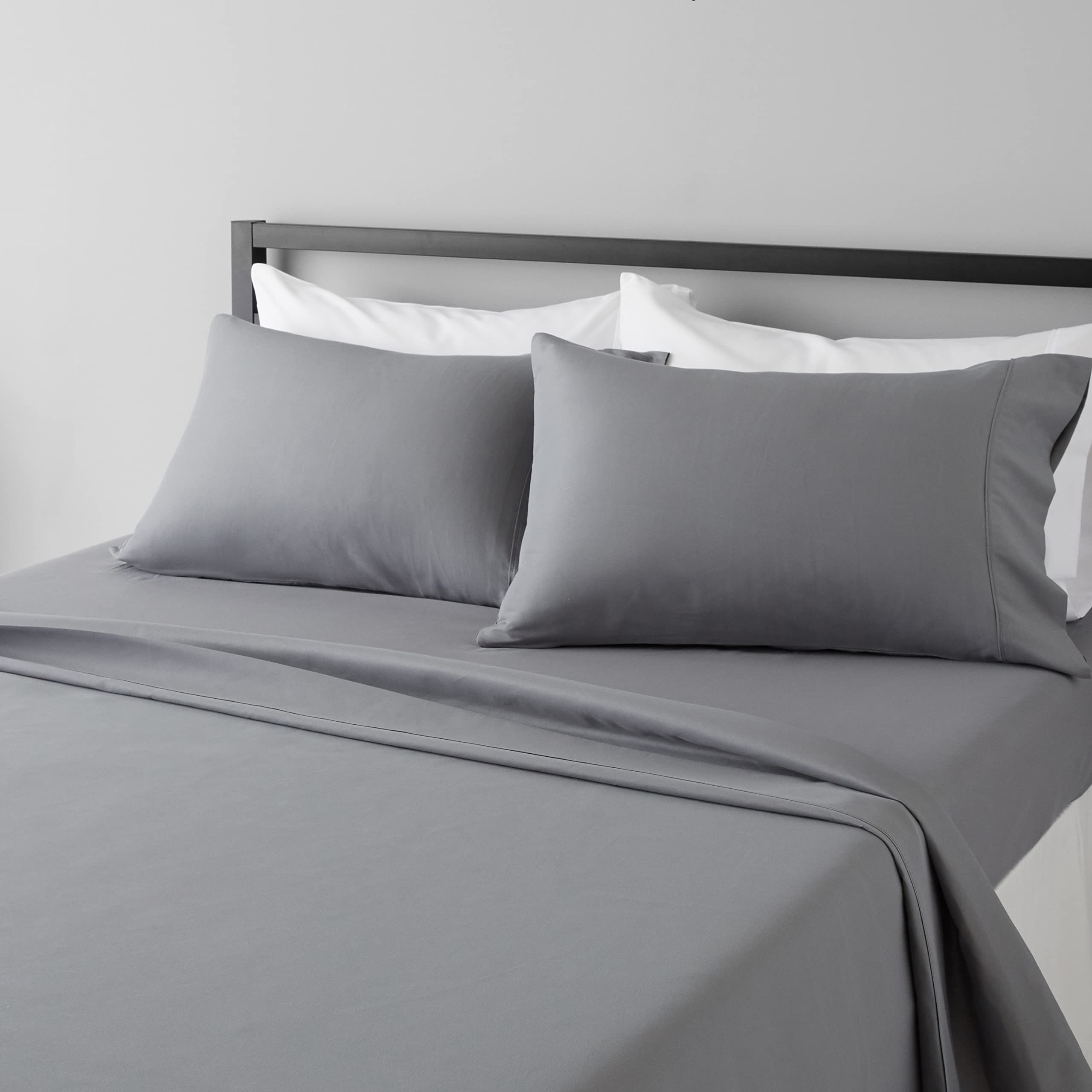 Amazon Basics Breathable, Wrinkle Free Lightweight Microfiber 4-Piece Bed Sheet Set with 14-Inch Deep Pockets, Includes Comfortable Pillowcases, Queen, Peachy Coral, Solid