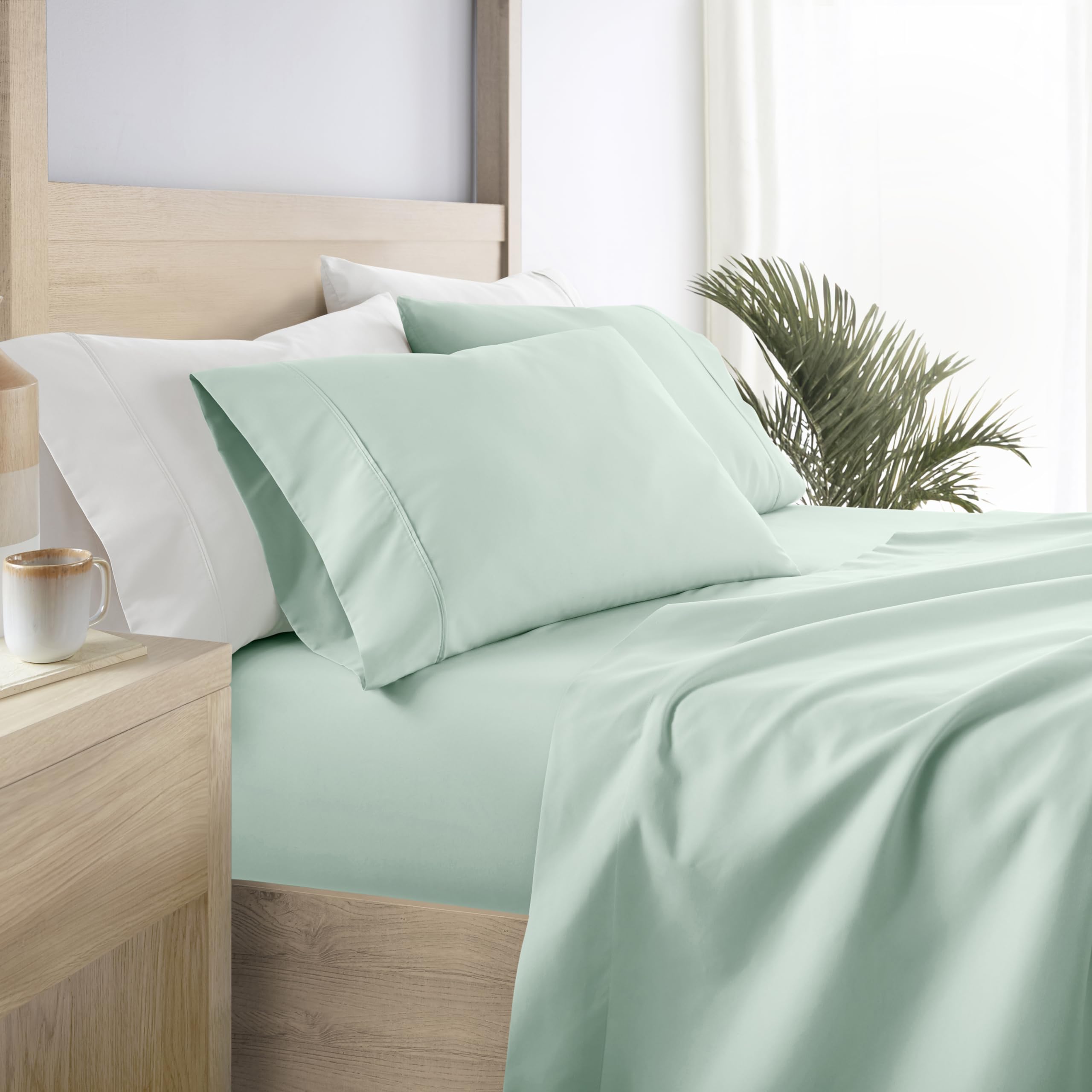 Linen Market 4 Piece Queen Sheet Set - Breathable, Double-Brushed Patterned Cooling Sheets – Oeko-TEX Certified Ultra Soft & Wrinkle-Free 16" Deep-Pocket Queen Sheets - Easy Care Soft Floral Pink