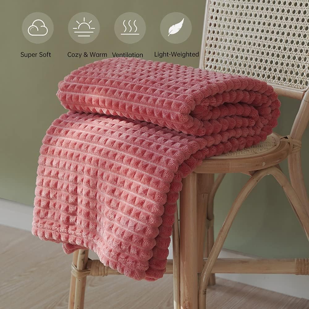 Simple&Opulence Coral Red Throw Blanket for Couch-Super Soft Fluffy Blankets for Women 50x70 Inches Cozy Lightweight Fleece Blanket for Home Decor