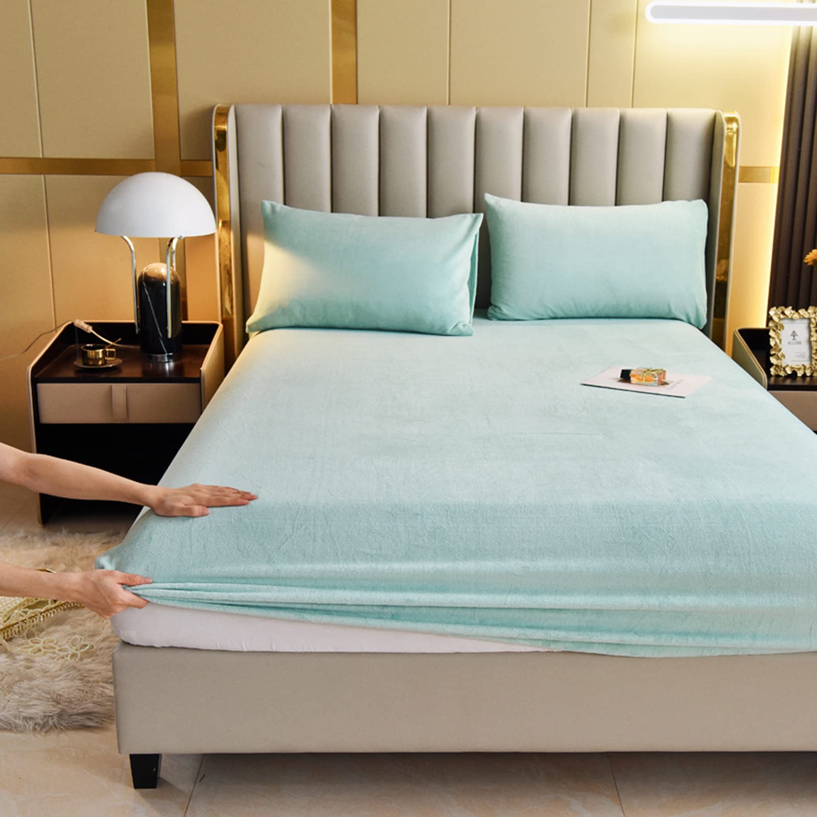 Velvet Fitted Sheet Full Size,Fleece Plush Bed Sheet Mattress Protector Cover with 15'' Deep Pocket Warm Fuzzy Bottom Sheet (Not Include Pillowcases)