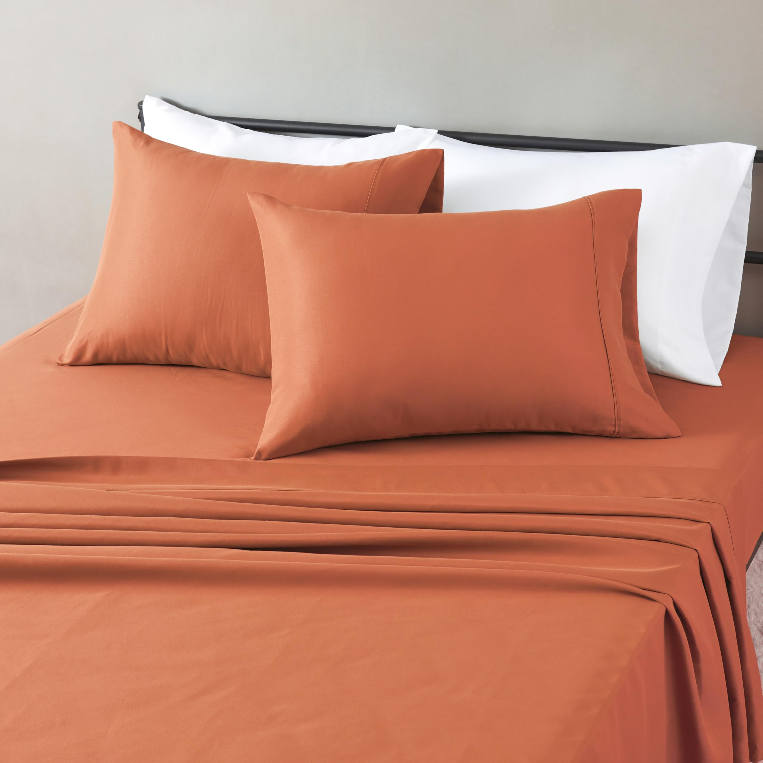 Amazon Basics Breathable, Wrinkle Free Lightweight Microfiber 4-Piece Bed Sheet Set with 14-Inch Deep Pockets, Includes Comfortable Pillowcases, Queen, Peachy Coral, Solid