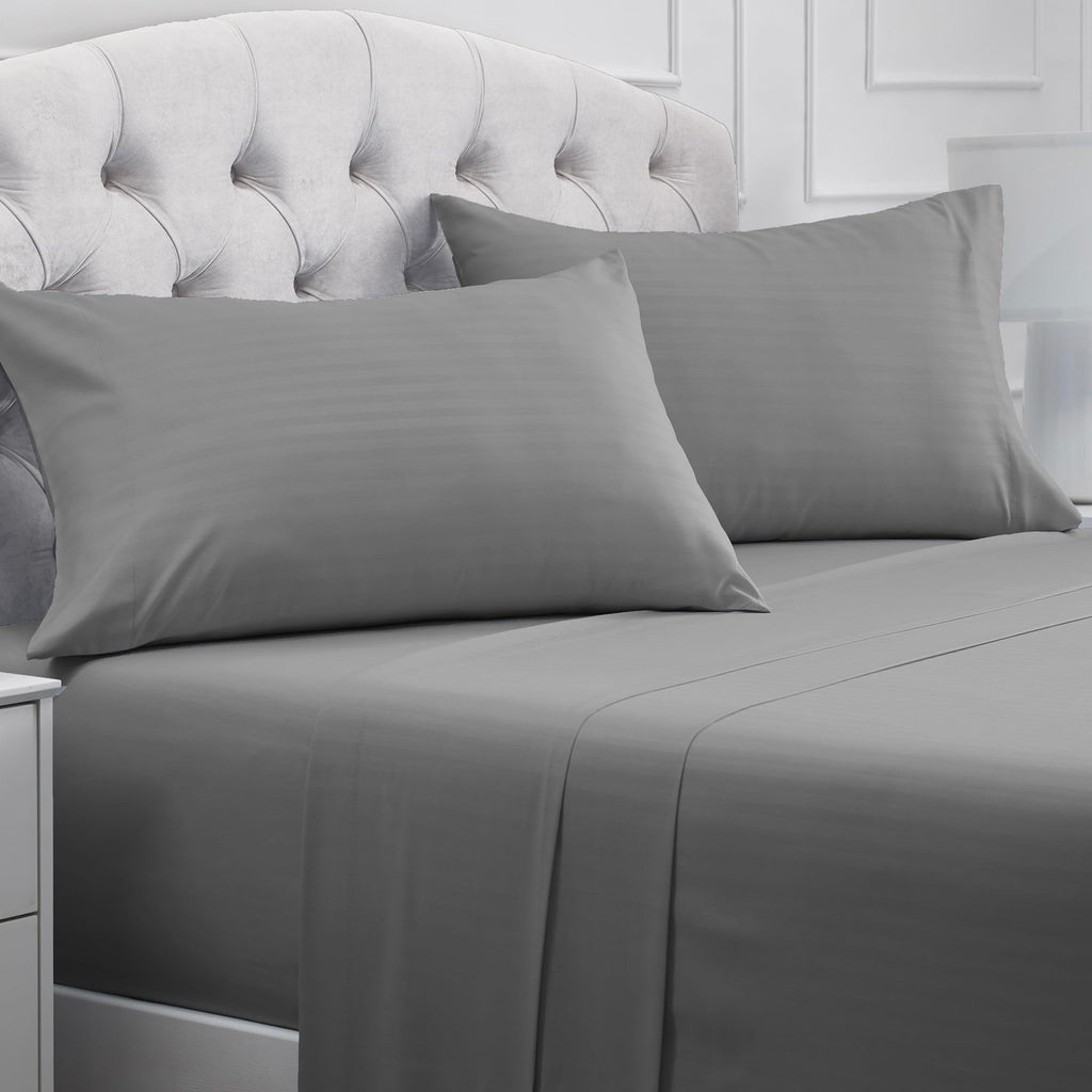 Mellanni Queen Sheets Set - 4 PC Iconic Collection Bedding - Hotel Luxury, Extra Soft, Cooling Bed Sheets - Wrinkle, Fade, Stain Resistant (Queen, White)