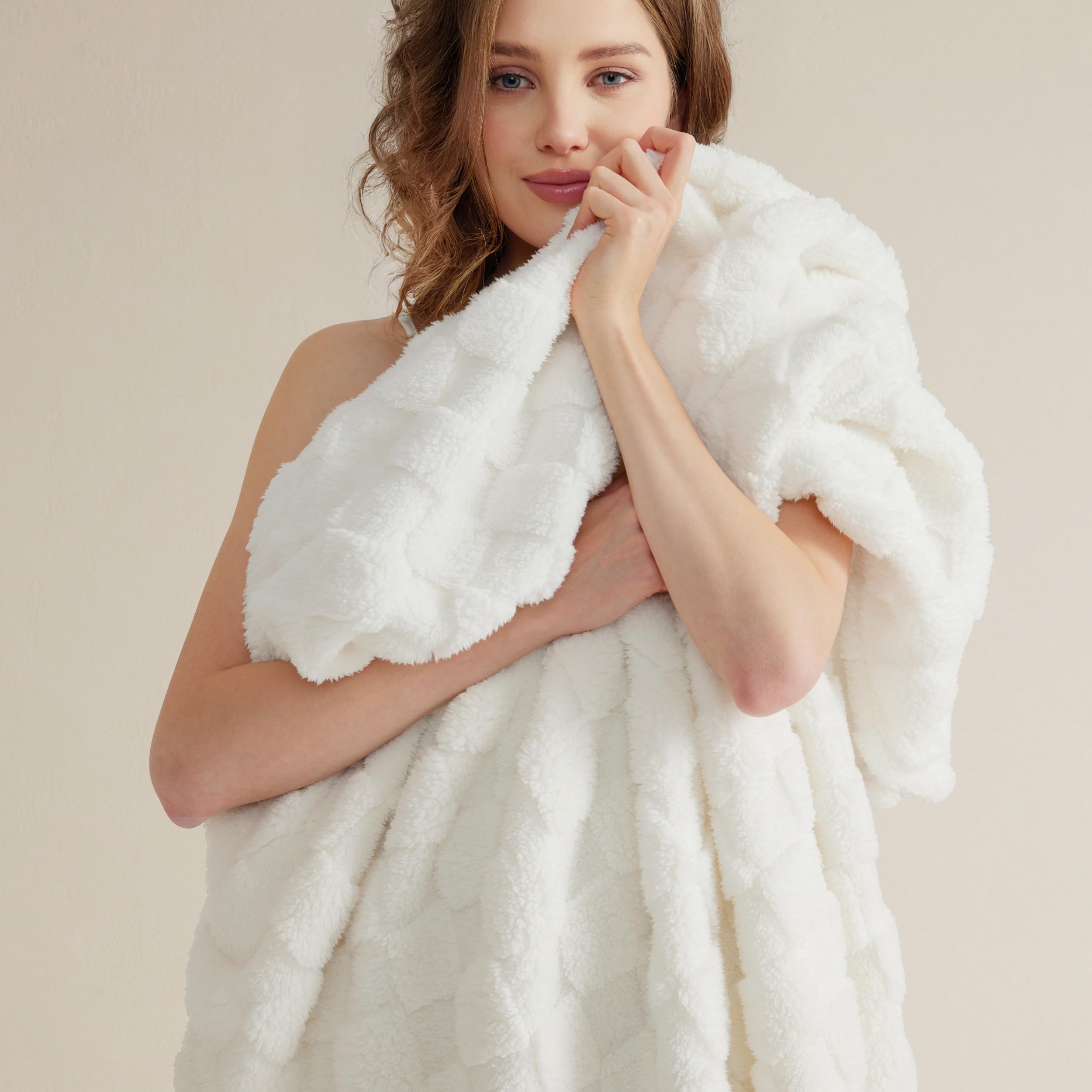 Bedsure GentleSoft Sage Green Throw Blanket for Couch - Checkered Fleece Mothers Gifts Day Blankets, Cute Soft Cozy Spring Summer Throw for Bedroom Home Decor Gifts for Girls, 50x60 Inches