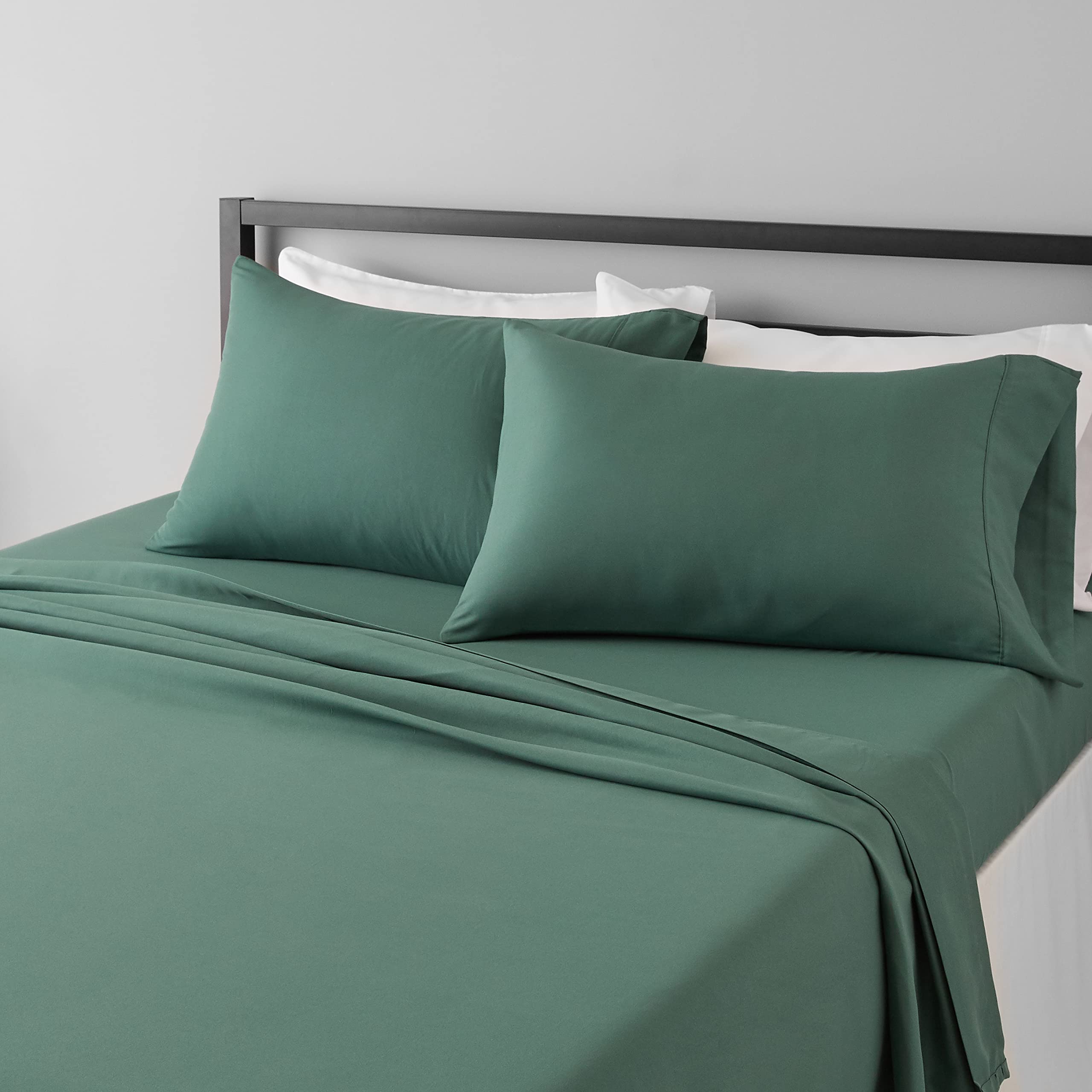Amazon Basics Breathable, Wrinkle Free Lightweight Microfiber 4-Piece Bed Sheet Set with 14-Inch Deep Pockets, Includes Comfortable Pillowcases, Queen, Peachy Coral, Solid