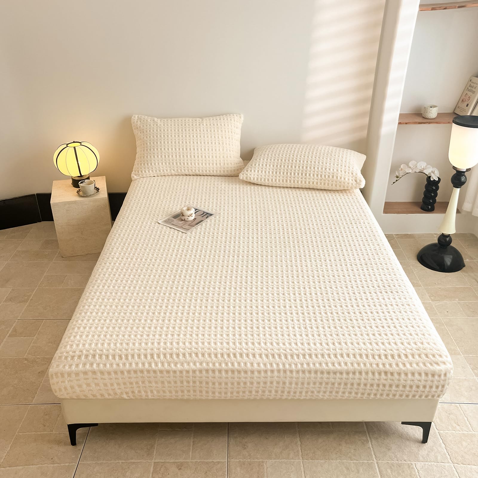 Velvet Fitted Sheet Full Size,Fleece Plush Bed Sheet Mattress Protector Cover with 15'' Deep Pocket Warm Fuzzy Bottom Sheet (Not Include Pillowcases)