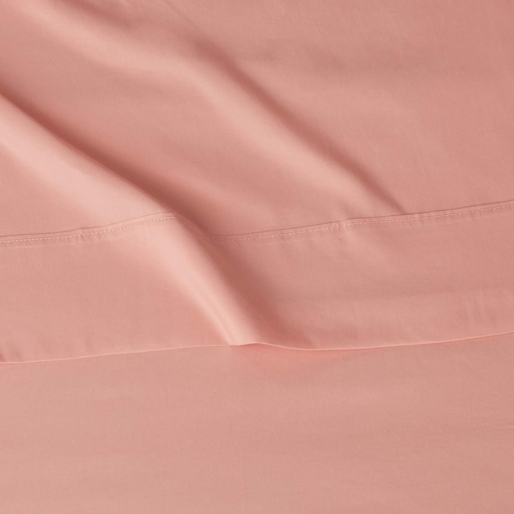 Amazon Basics Breathable, Wrinkle Free Lightweight Microfiber 4-Piece Bed Sheet Set with 14-Inch Deep Pockets, Includes Comfortable Pillowcases, Queen, Peachy Coral, Solid