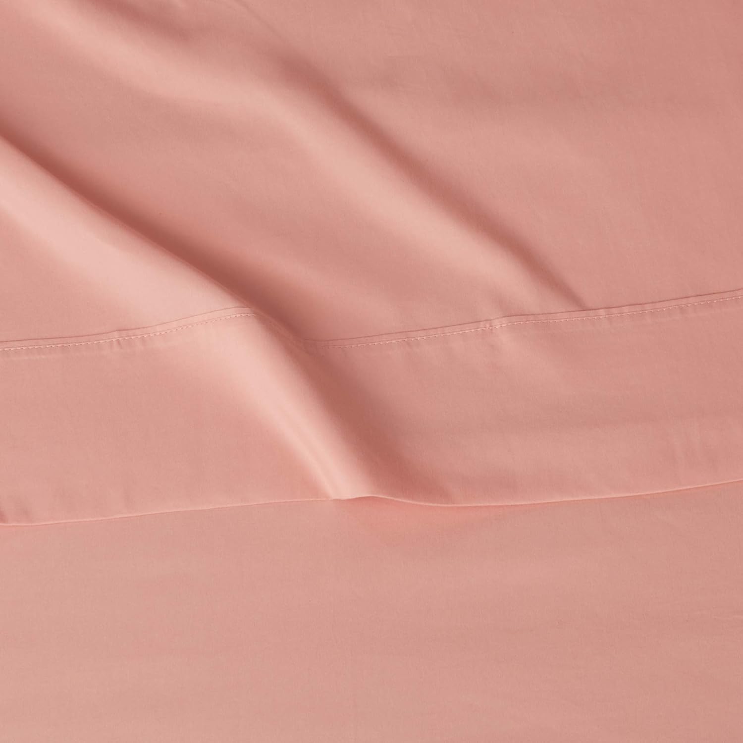 Amazon Basics Breathable, Wrinkle Free Lightweight Microfiber 4-Piece Bed Sheet Set with 14-Inch Deep Pockets, Includes Comfortable Pillowcases, Queen, Peachy Coral, Solid