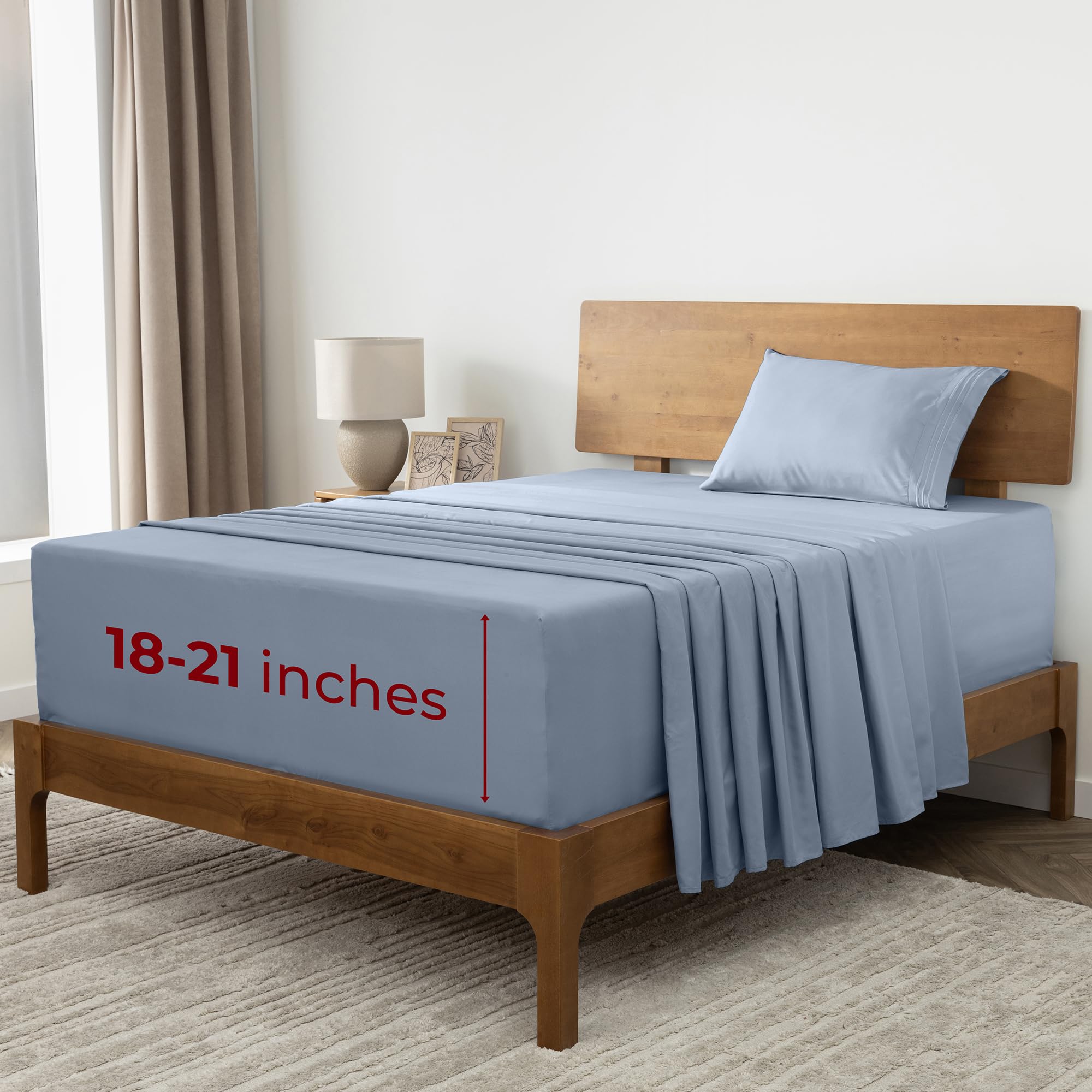 Mellanni Queen Sheets Set - 4 PC Iconic Collection Bedding - Hotel Luxury, Extra Soft, Cooling Bed Sheets - Wrinkle, Fade, Stain Resistant (Queen, White)
