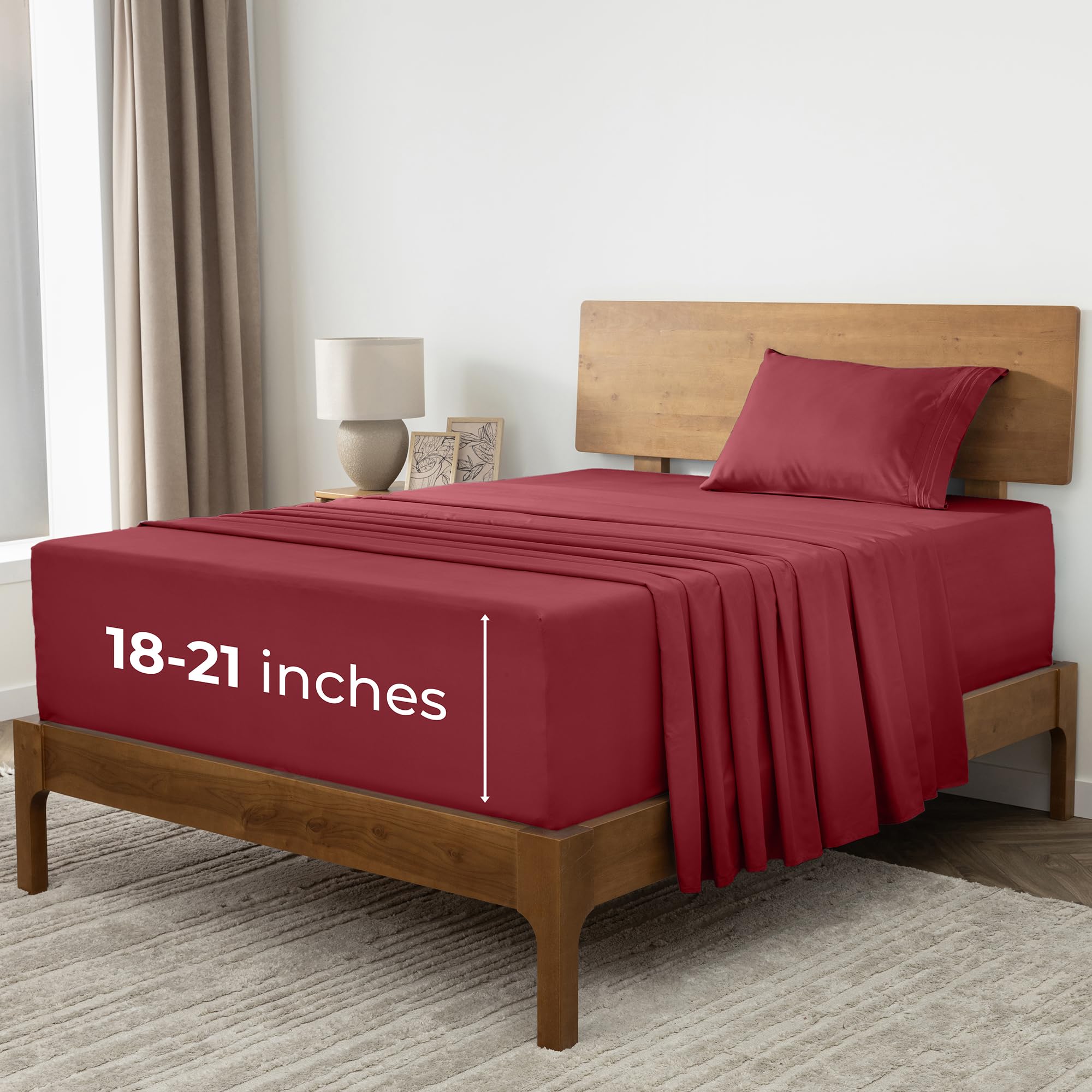 Mellanni Queen Sheets Set - 4 PC Iconic Collection Bedding - Hotel Luxury, Extra Soft, Cooling Bed Sheets - Wrinkle, Fade, Stain Resistant (Queen, White)