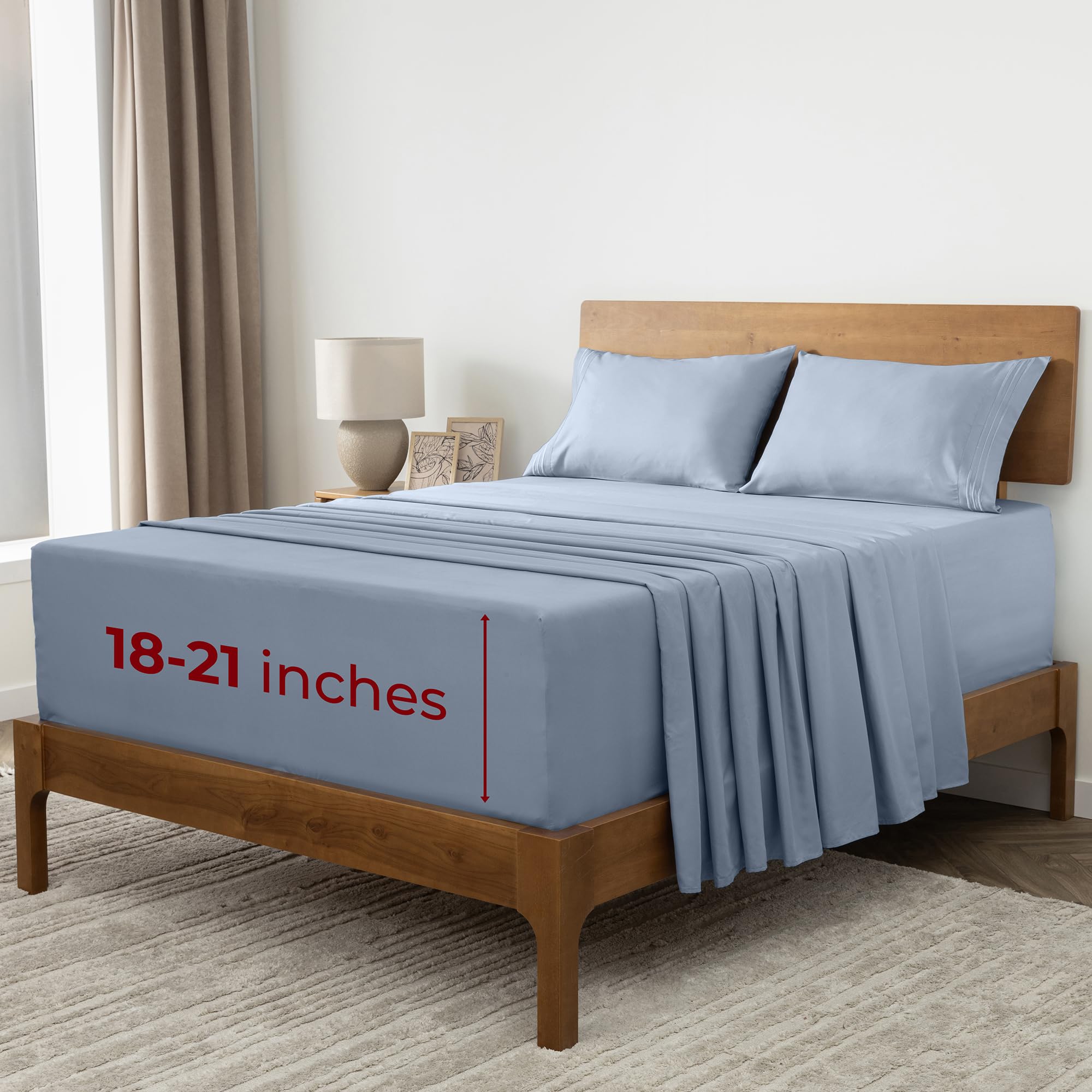 Mellanni Queen Sheets Set - 4 PC Iconic Collection Bedding - Hotel Luxury, Extra Soft, Cooling Bed Sheets - Wrinkle, Fade, Stain Resistant (Queen, White)