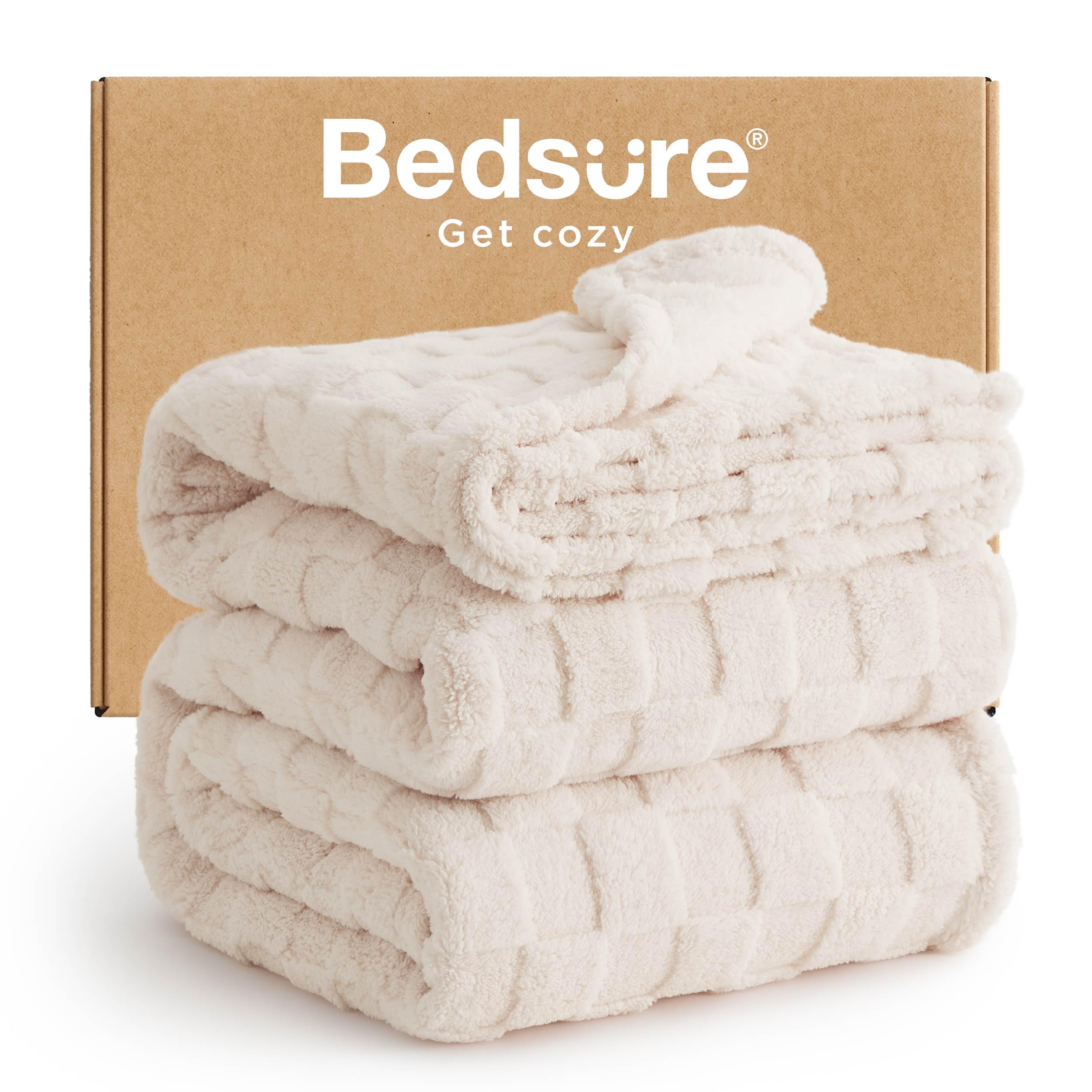 Bedsure GentleSoft Sage Green Throw Blanket for Couch - Checkered Fleece Mothers Gifts Day Blankets, Cute Soft Cozy Spring Summer Throw for Bedroom Home Decor Gifts for Girls, 50x60 Inches