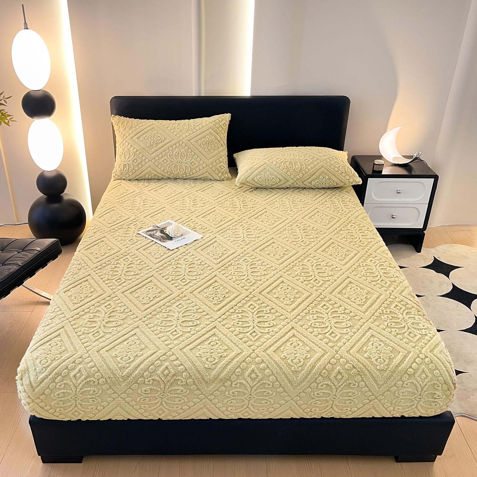 ZIQINPSQ Full Size Flannel Fitted Sheet - 1 Piece Winter Warm Deep Pocket (15") Bed Sheet, Shrink & Fade Resistant, Hotel Quality, Light Coral