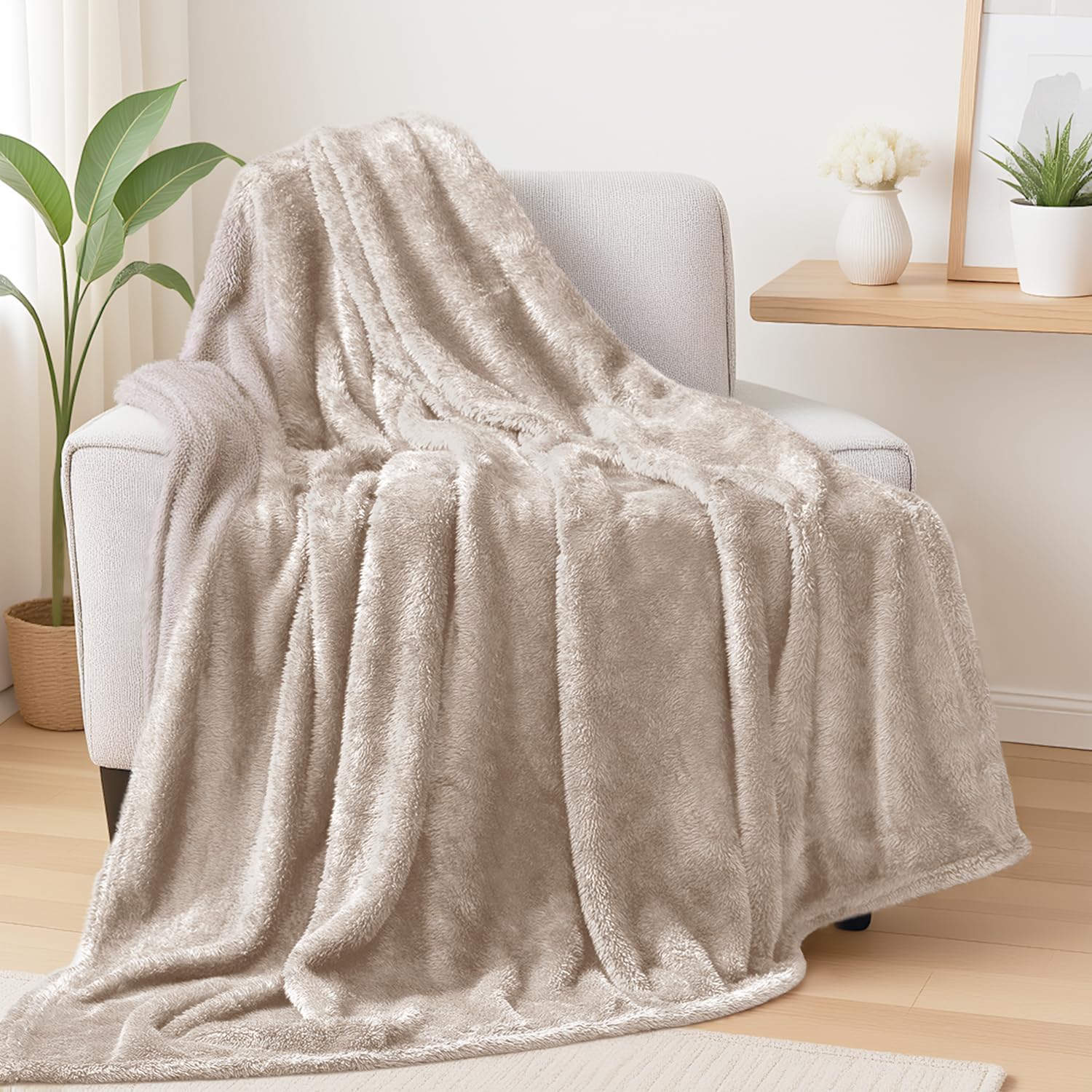 Exclusivo Mezcla Plush Fuzzy Fleece Throw Blanket Extra Large, Super Soft, Fluffy and Warm Blankets for Couch, Bed, All Season Use (50x70 Inches, Pink)