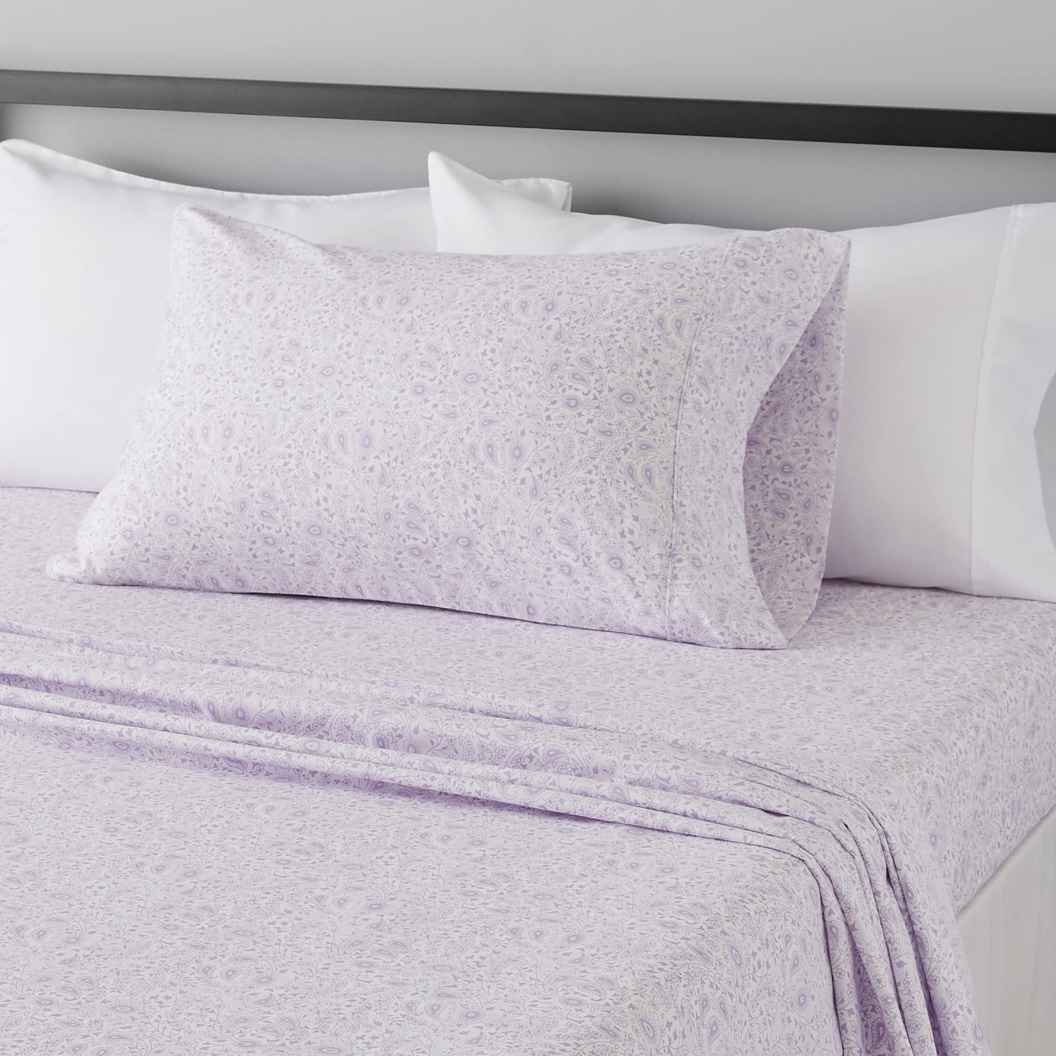 Amazon Basics Breathable, Wrinkle Free Lightweight Microfiber 4-Piece Bed Sheet Set with 14-Inch Deep Pockets, Includes Comfortable Pillowcases, Queen, Peachy Coral, Solid