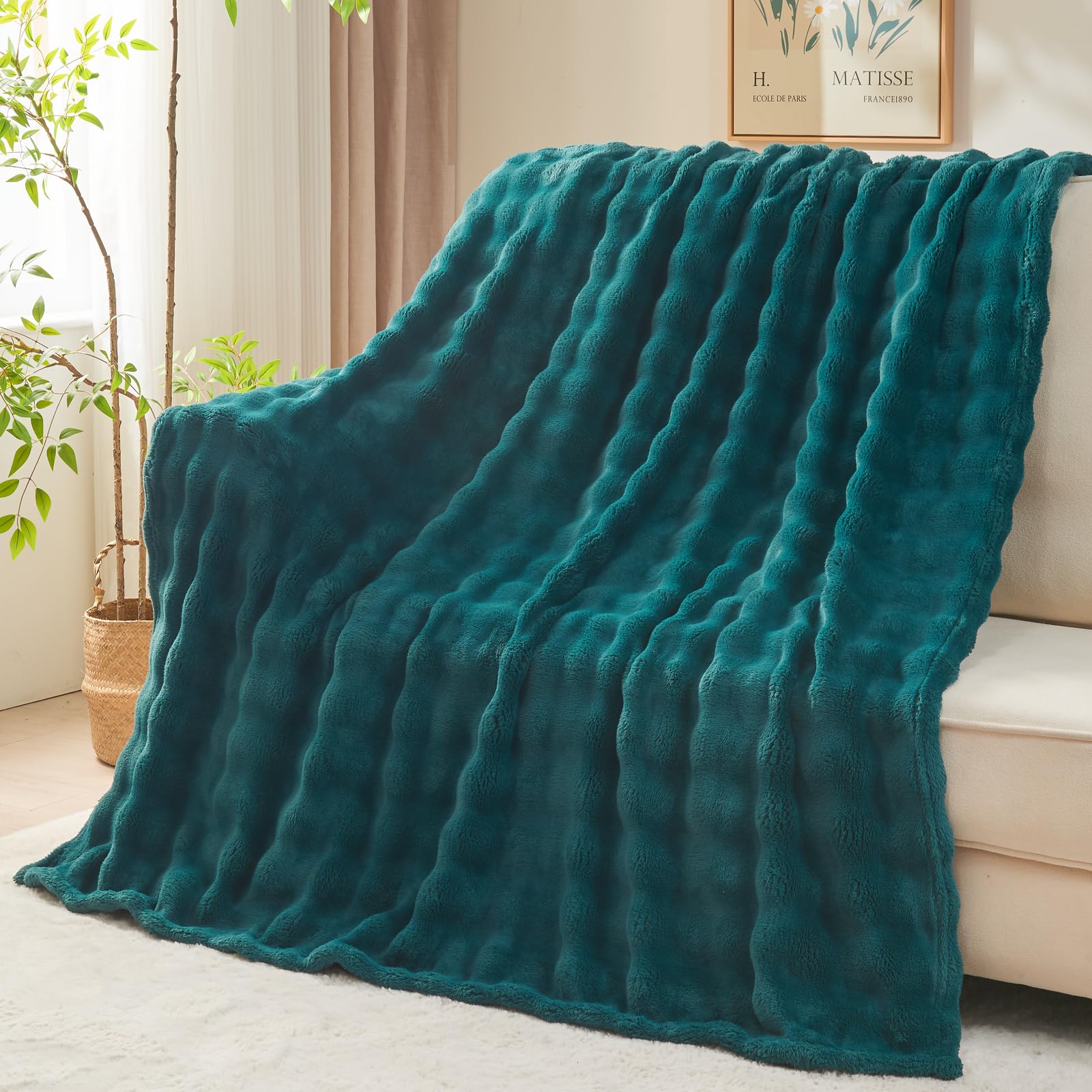 NEWCOSPLAY Throw Blanket for Couch Coral Pink Super Soft Flannel Fleece 3D Bubble Lightweight Bed Blanket All Season Use (Coral Pink, Throw(50"x60"))