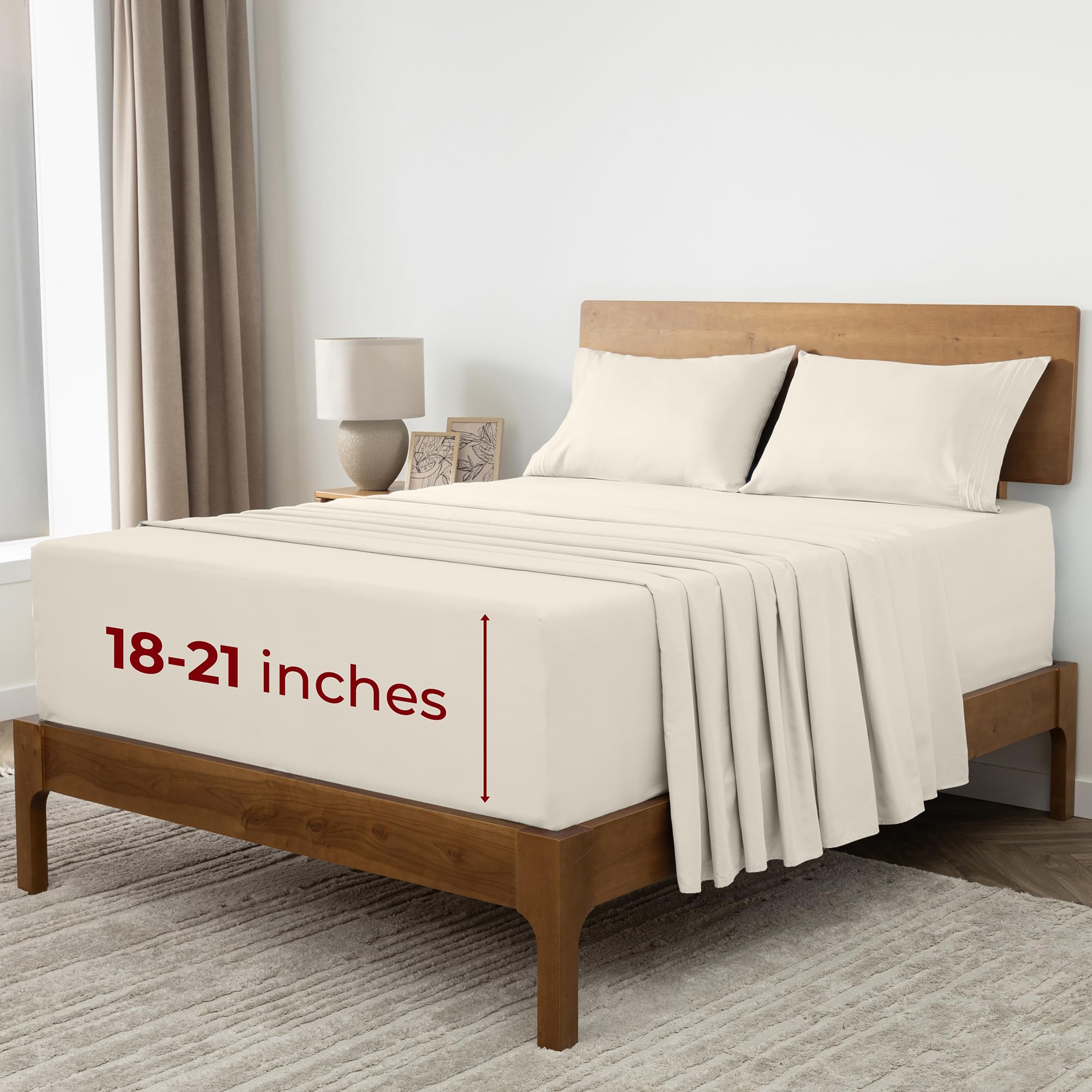 Mellanni Queen Sheets Set - 4 PC Iconic Collection Bedding - Hotel Luxury, Extra Soft, Cooling Bed Sheets - Wrinkle, Fade, Stain Resistant (Queen, White)