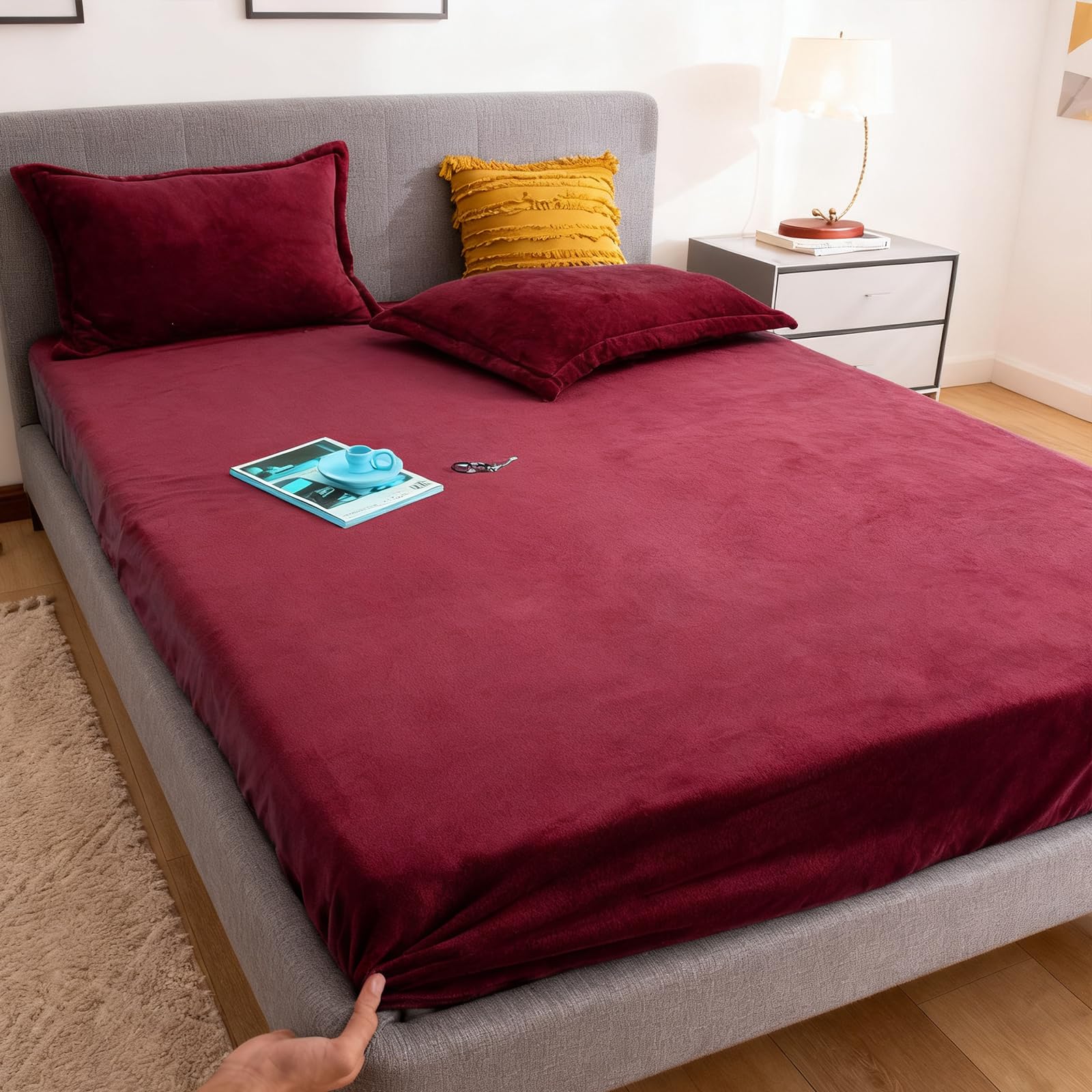 MorroMorn Fleece Sheets Queen Size Ultra Soft, Fuzzy Plush Flannel Sheet Set 3 Piece - All Season Bedding Set with 20" Deep Pocket Fitted & 2 Pillowcases, Luxury Velvet Warm Cozy (Pink)