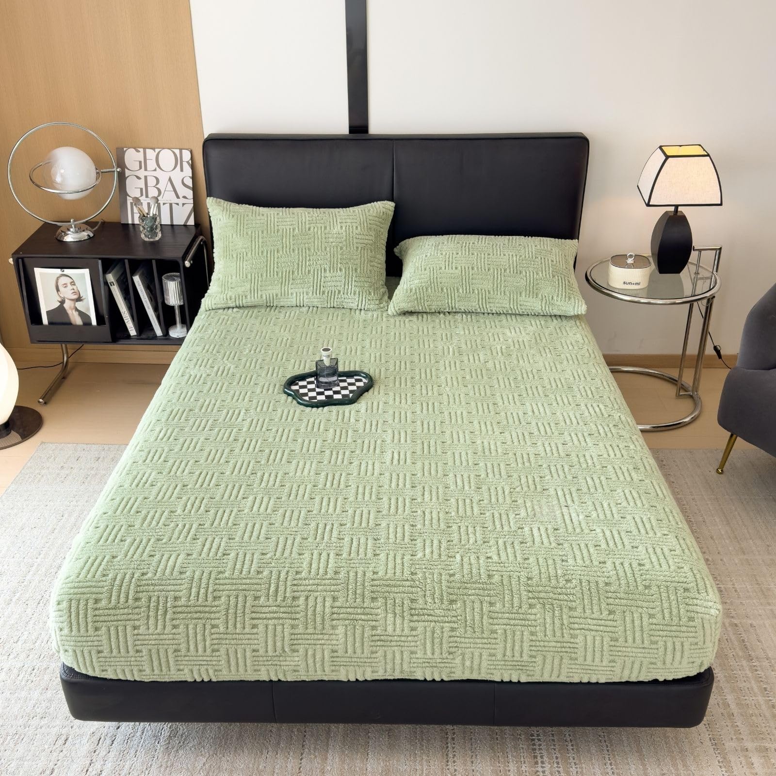 ZIQINPSQ Full Size Flannel Fitted Sheet - 1 Piece Winter Warm Deep Pocket (15") Bed Sheet, Shrink & Fade Resistant, Hotel Quality, Light Coral