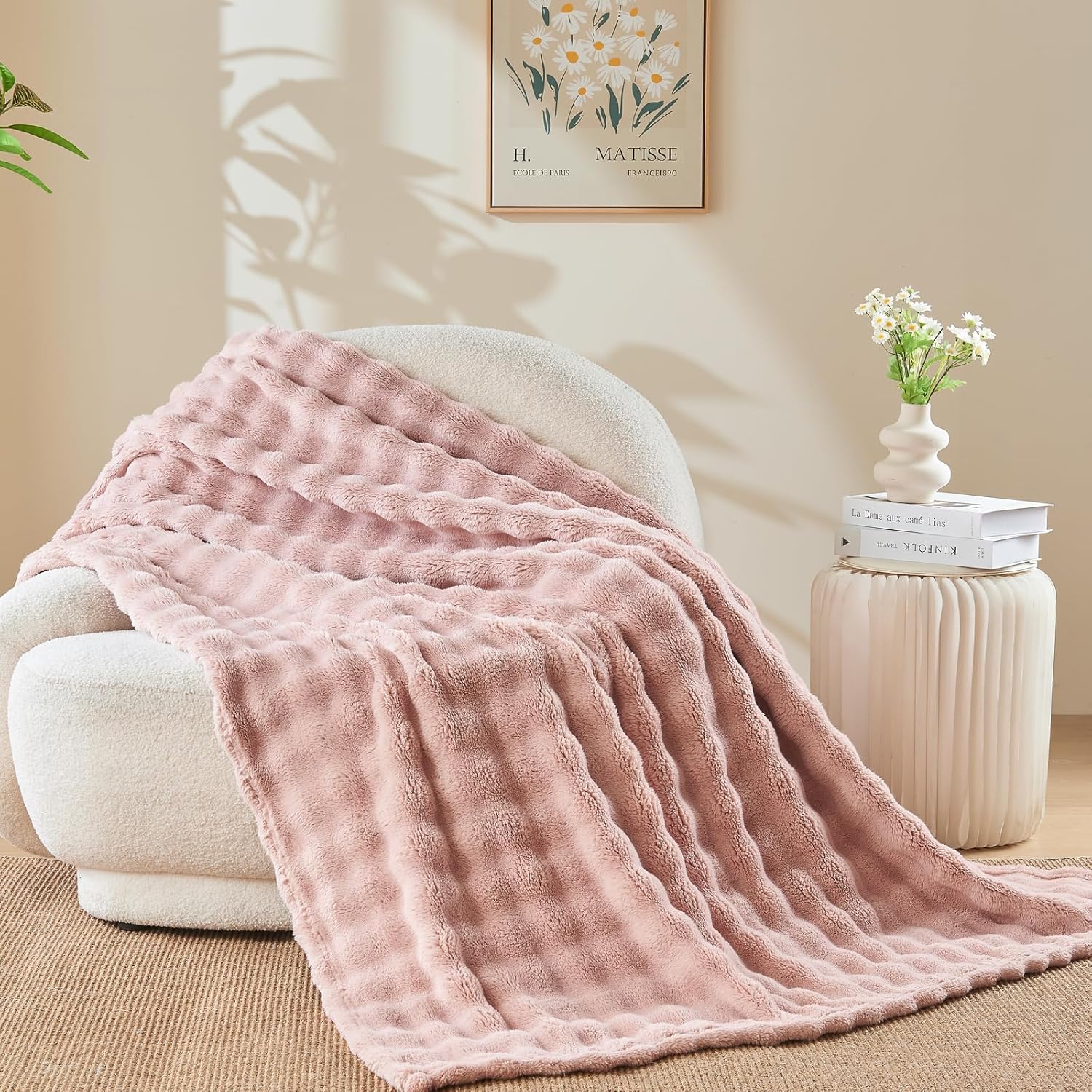 NEWCOSPLAY Throw Blanket for Couch Coral Pink Super Soft Flannel Fleece 3D Bubble Lightweight Bed Blanket All Season Use (Coral Pink, Throw(50"x60"))