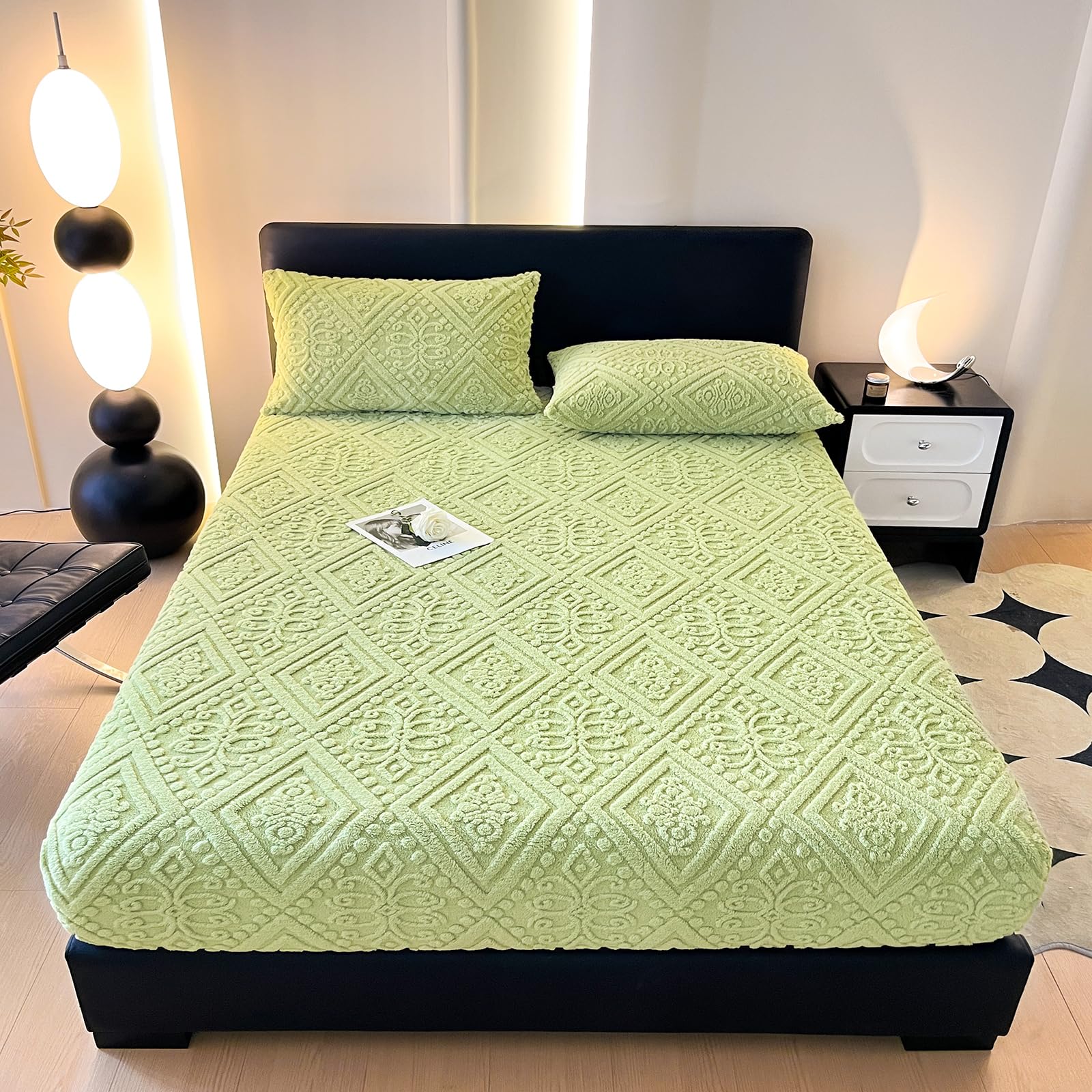 ZIQINPSQ Full Size Flannel Fitted Sheet - 1 Piece Winter Warm Deep Pocket (15") Bed Sheet, Shrink & Fade Resistant, Hotel Quality, Light Coral