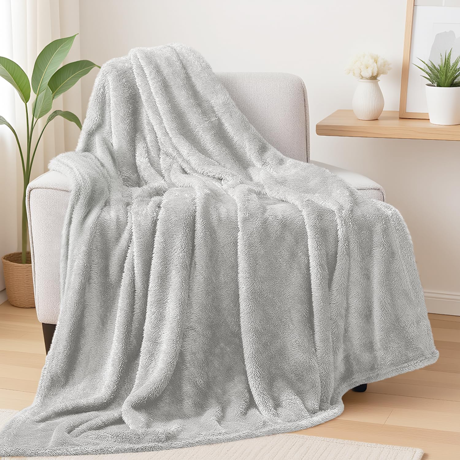 Exclusivo Mezcla Plush Fuzzy Fleece Throw Blanket Extra Large, Super Soft, Fluffy and Warm Blankets for Couch, Bed, All Season Use (50x70 Inches, Pink)