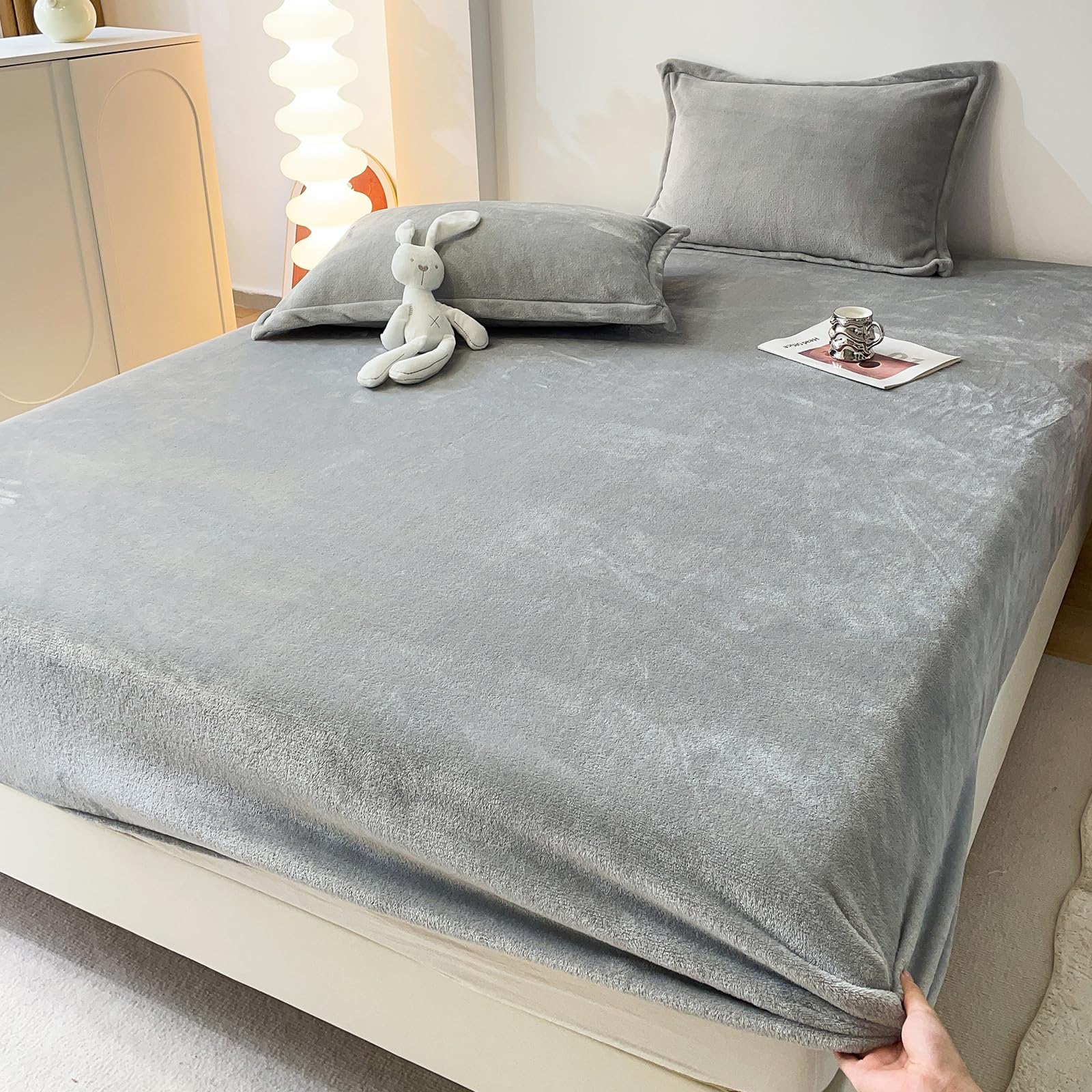 MorroMorn Fleece Sheets Queen Size Ultra Soft, Fuzzy Plush Flannel Sheet Set 3 Piece - All Season Bedding Set with 20" Deep Pocket Fitted & 2 Pillowcases, Luxury Velvet Warm Cozy (Pink)