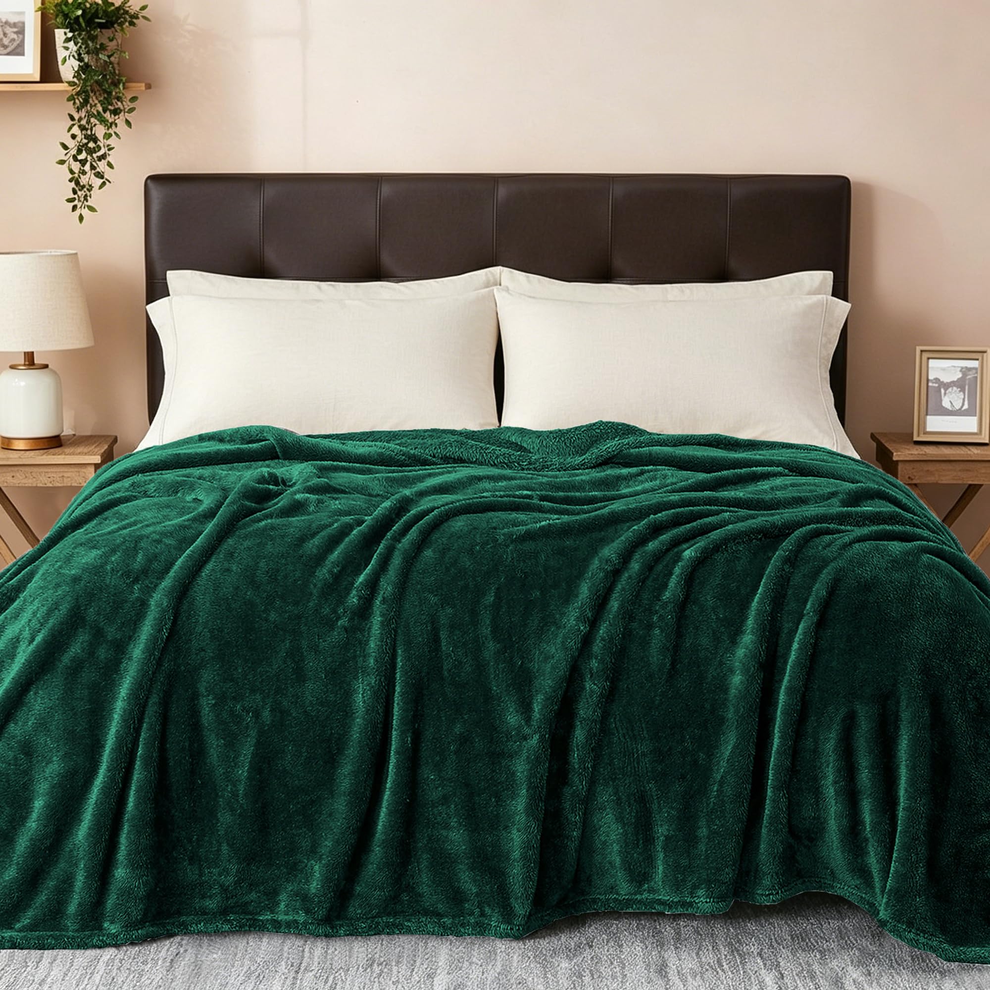 Exclusivo Mezcla Plush Fuzzy Fleece Throw Blanket Extra Large, Super Soft, Fluffy and Warm Blankets for Couch, Bed, All Season Use (50x70 Inches, Pink)