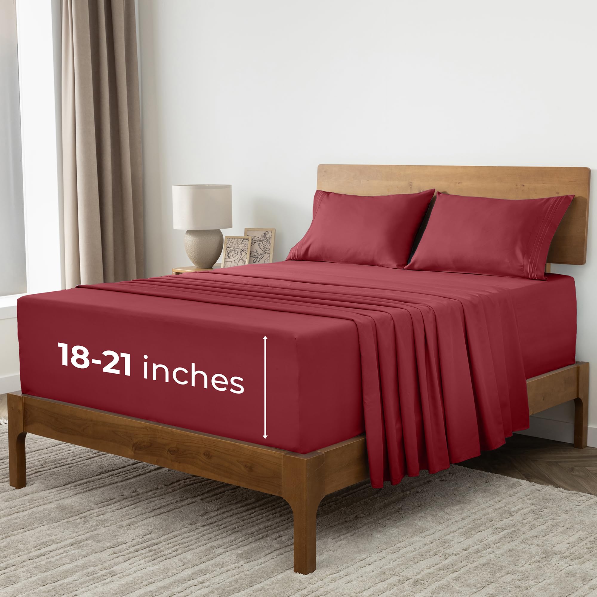 Mellanni Queen Sheets Set - 4 PC Iconic Collection Bedding - Hotel Luxury, Extra Soft, Cooling Bed Sheets - Wrinkle, Fade, Stain Resistant (Queen, White)