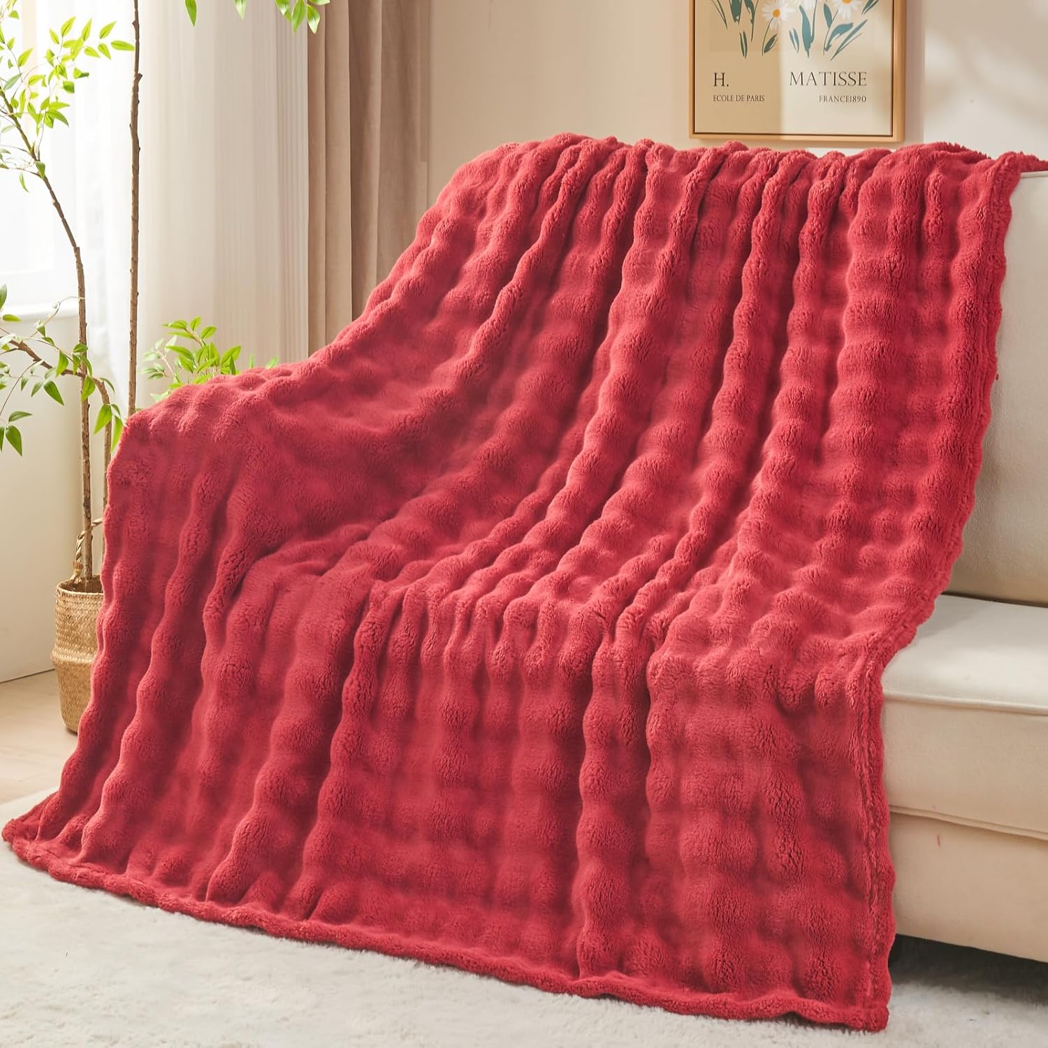 NEWCOSPLAY Throw Blanket for Couch Coral Pink Super Soft Flannel Fleece 3D Bubble Lightweight Bed Blanket All Season Use (Coral Pink, Throw(50"x60"))