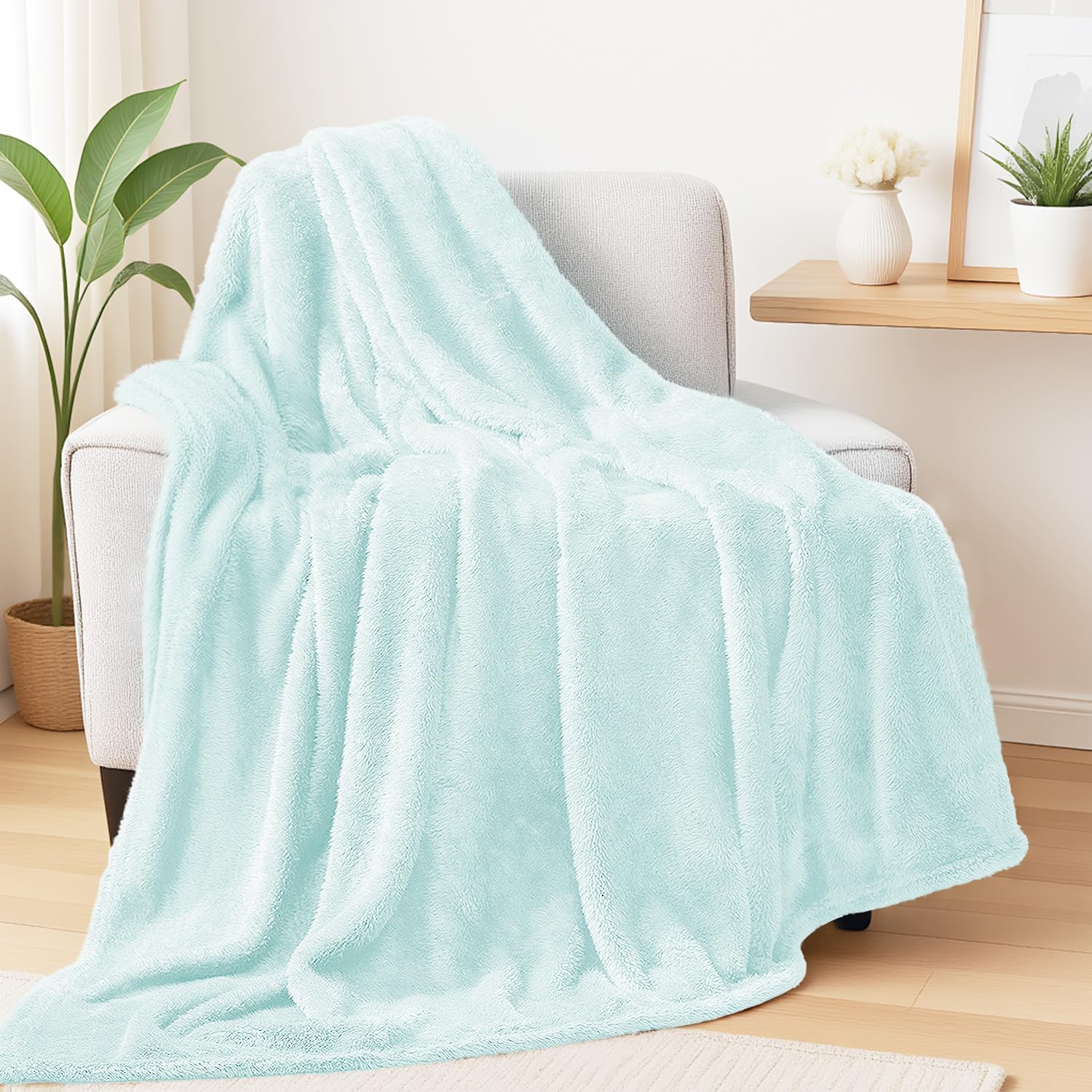 Exclusivo Mezcla Plush Fuzzy Fleece Throw Blanket Extra Large, Super Soft, Fluffy and Warm Blankets for Couch, Bed, All Season Use (50x70 Inches, Pink)