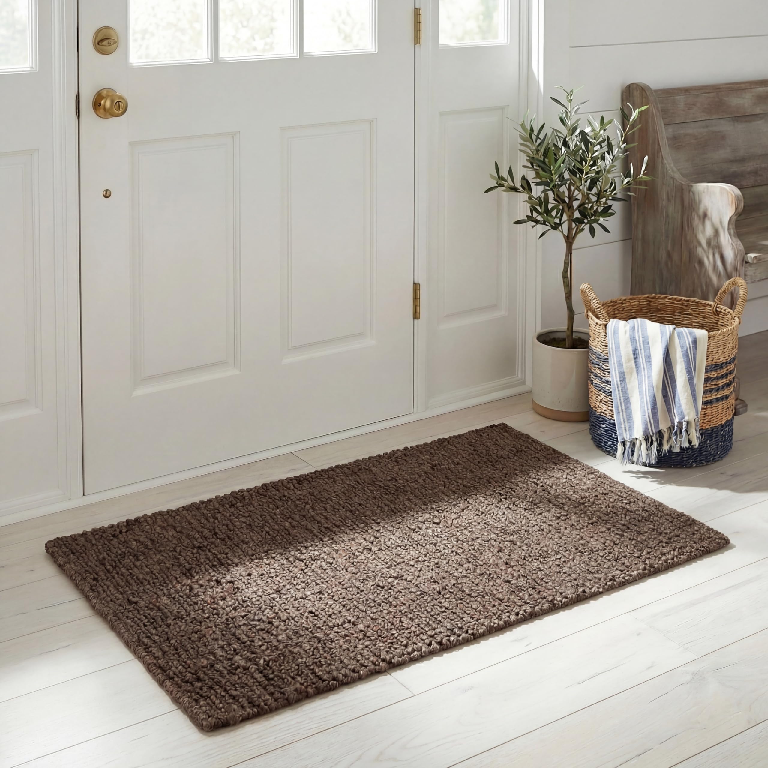 SAFAVIEH Natural Fiber Collection Runner Rug - 2'6" x 6', Natural Brown, Handmade Jute, Farmhouse Style, Chunky Textured Thick Pile (NF447A)