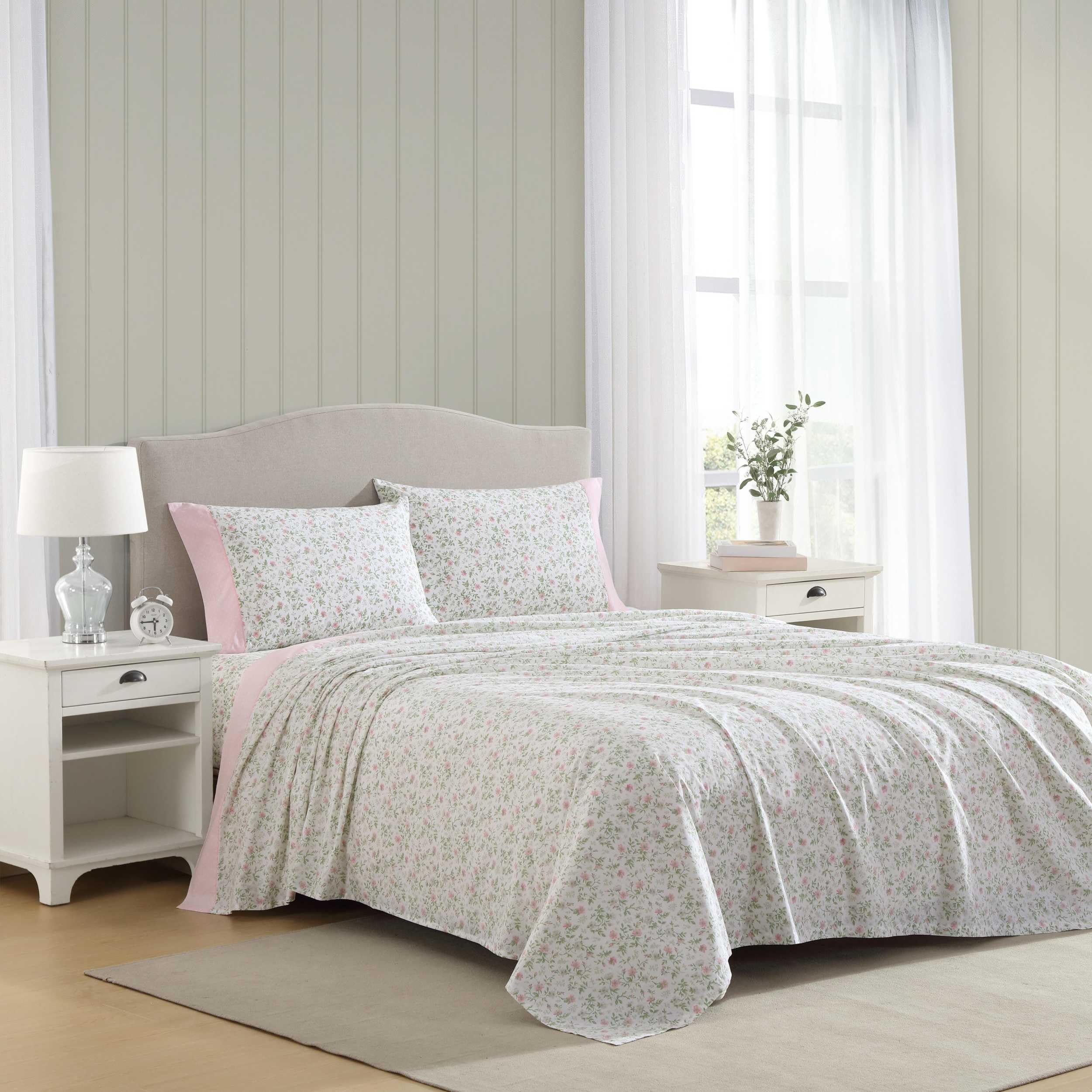 Laura Ashley - Queen Sheet Set, Crisp & Cool Sheets w/a Naturally Smooth Cotton Percale Feel, Deep Pocket, Bed Sheets with Matching Pillowcases & Fitted Sheet (Francesca Blue)