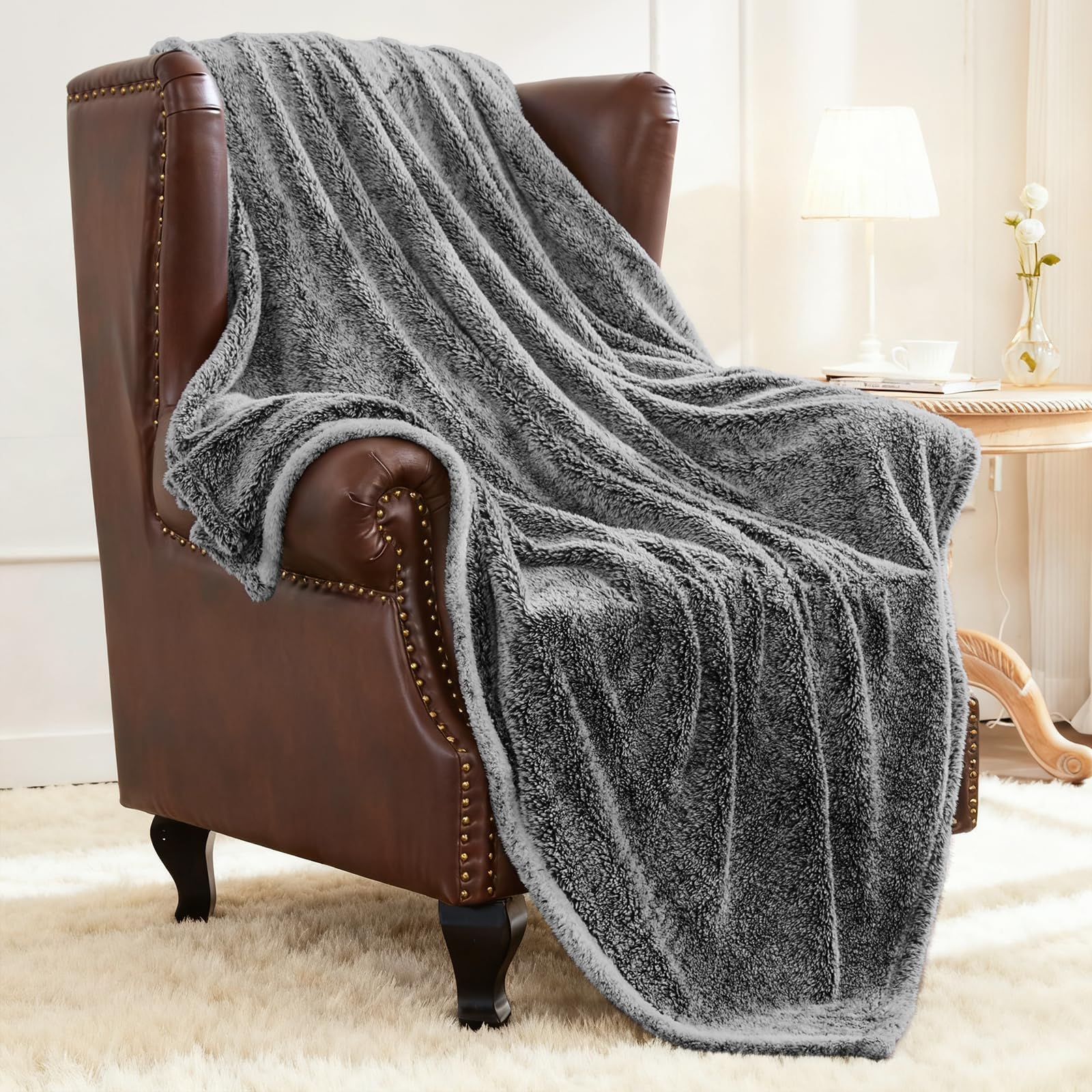 Exclusivo Mezcla Plush Fuzzy Fleece Throw Blanket Extra Large, Super Soft, Fluffy and Warm Blankets for Couch, Bed, All Season Use (50x70 Inches, Pink)