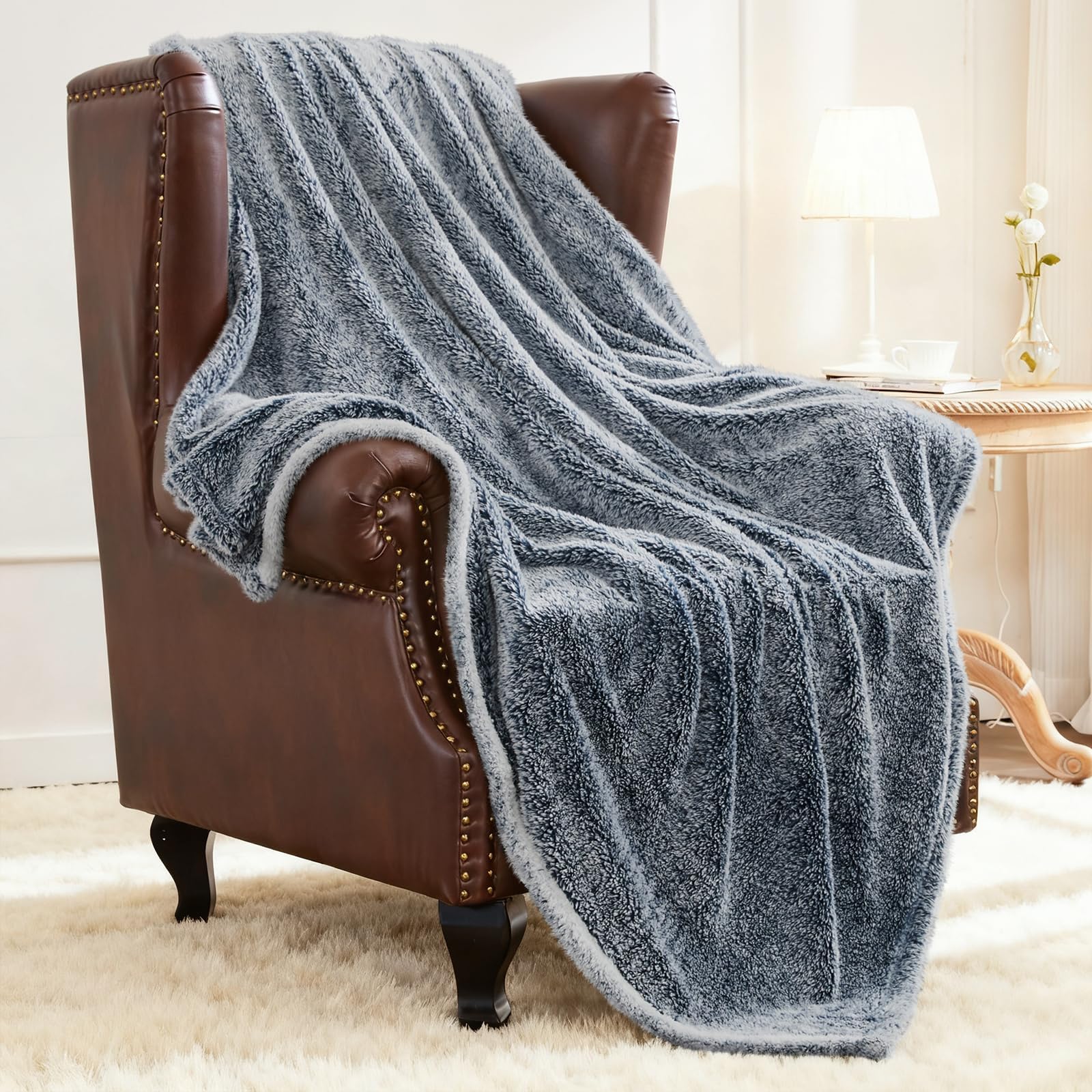Exclusivo Mezcla Plush Fuzzy Fleece Throw Blanket Extra Large, Super Soft, Fluffy and Warm Blankets for Couch, Bed, All Season Use (50x70 Inches, Pink)