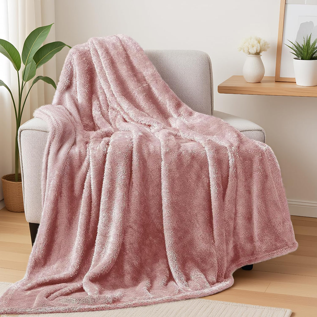 Exclusivo Mezcla Plush Fuzzy Fleece Throw Blanket Extra Large, Super Soft, Fluffy and Warm Blankets for Couch, Bed, All Season Use (50x70 Inches, Pink)