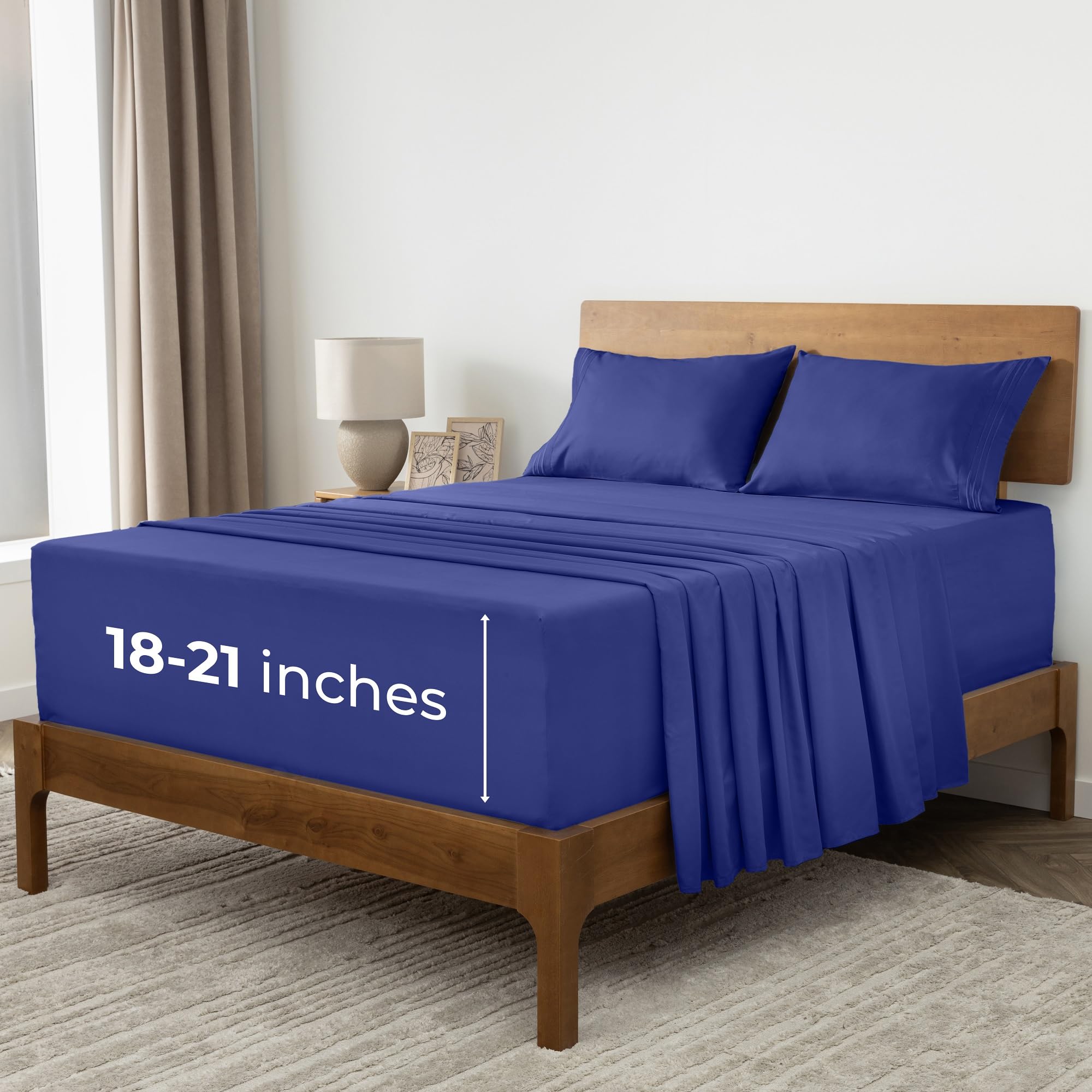 Mellanni Queen Sheets Set - 4 PC Iconic Collection Bedding - Hotel Luxury, Extra Soft, Cooling Bed Sheets - Wrinkle, Fade, Stain Resistant (Queen, White)