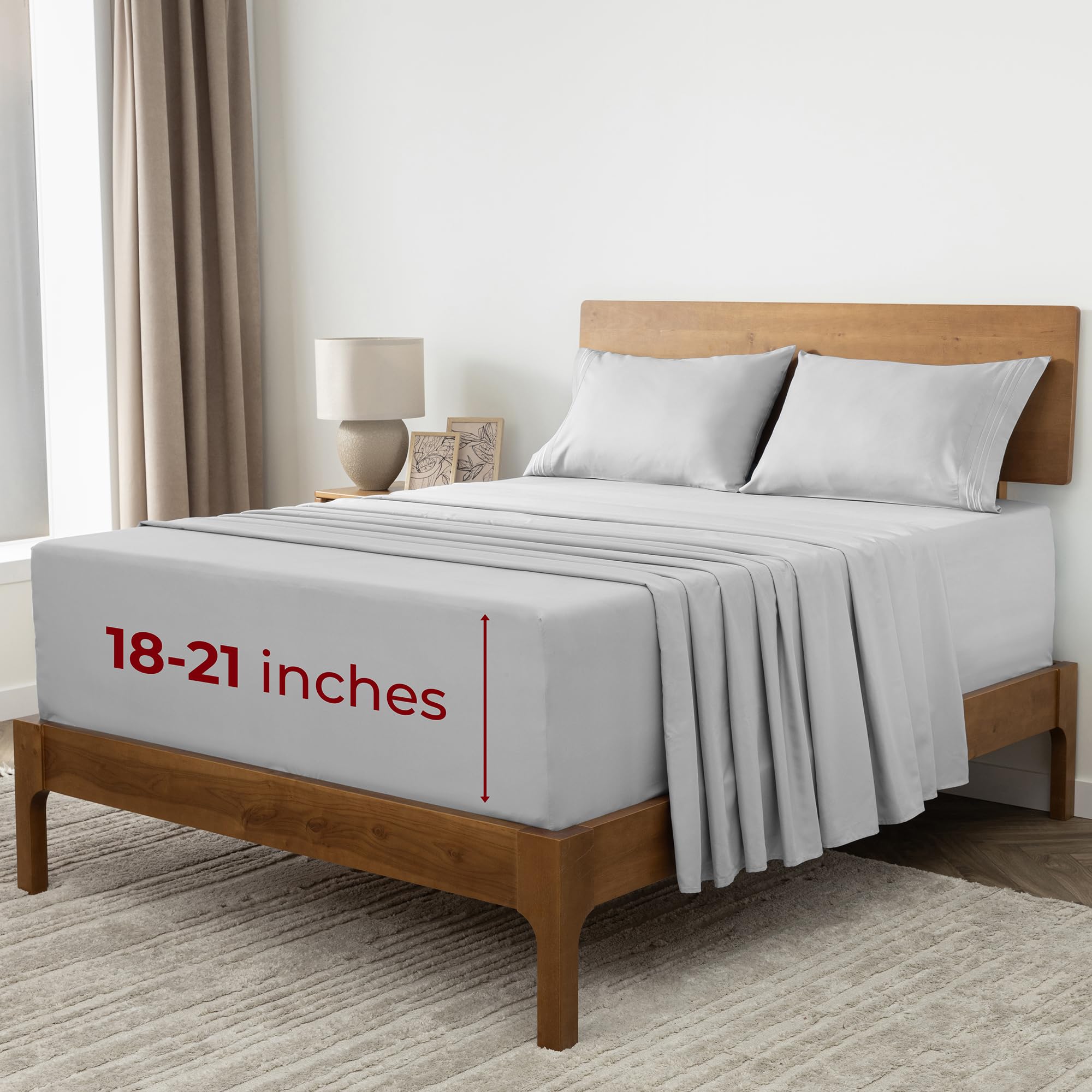 Mellanni Queen Sheets Set - 4 PC Iconic Collection Bedding - Hotel Luxury, Extra Soft, Cooling Bed Sheets - Wrinkle, Fade, Stain Resistant (Queen, White)