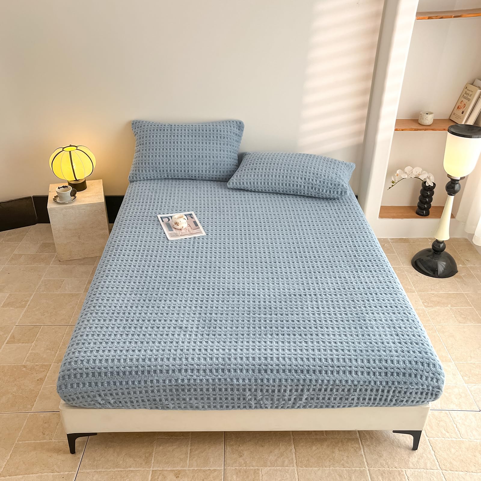 Velvet Fitted Sheet Full Size,Fleece Plush Bed Sheet Mattress Protector Cover with 15'' Deep Pocket Warm Fuzzy Bottom Sheet (Not Include Pillowcases)