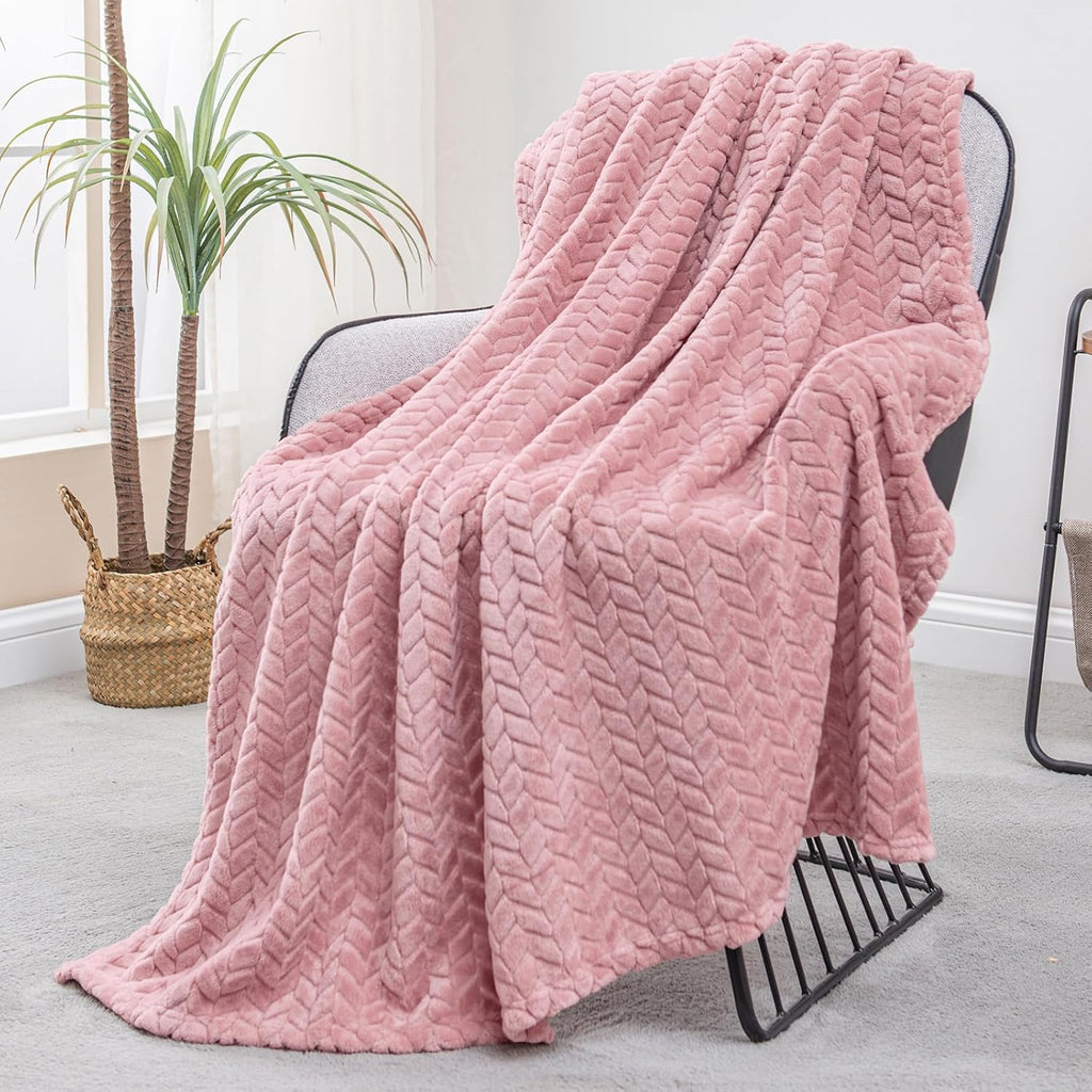 Exclusivo Mezcla Fleece Throw Blanket for Couch Sofa Bedroom, Soft Fuzzy Plush Warm Lightweight Jacquard Flannel Throws for Women, 50x70 Inches, Pink