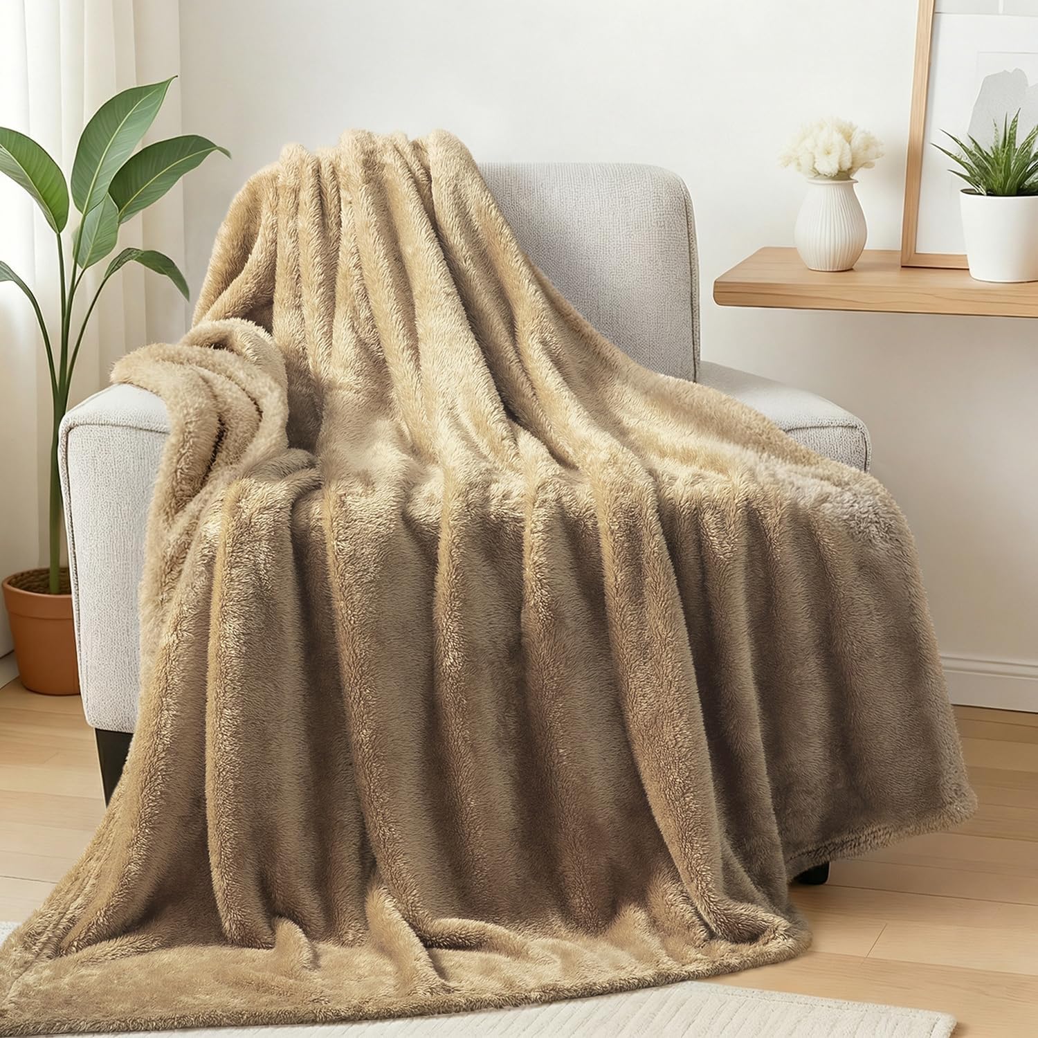 Exclusivo Mezcla Plush Fuzzy Fleece Throw Blanket Extra Large, Super Soft, Fluffy and Warm Blankets for Couch, Bed, All Season Use (50x70 Inches, Pink)